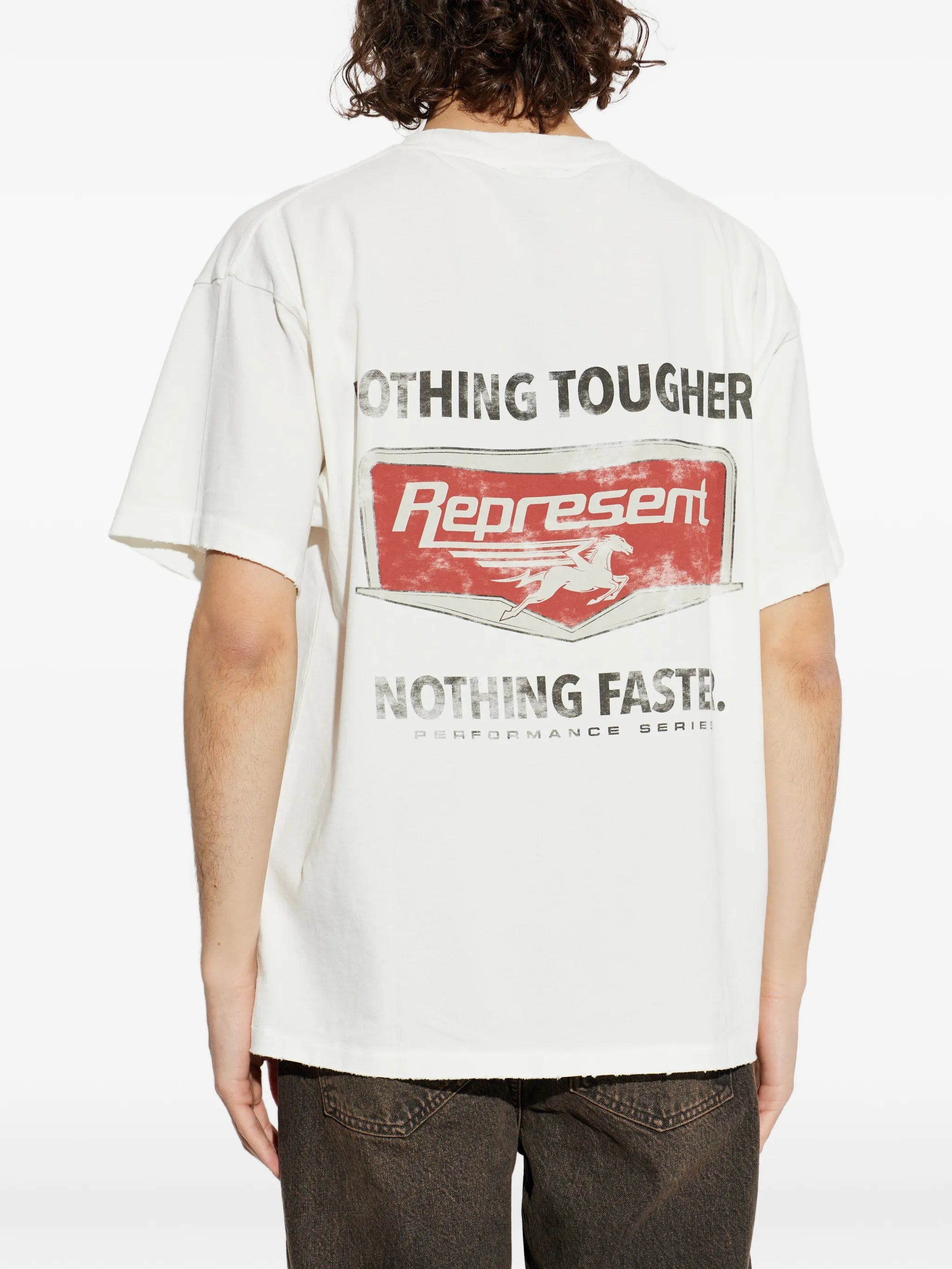 chest-pocket graphic-print T-shirt
