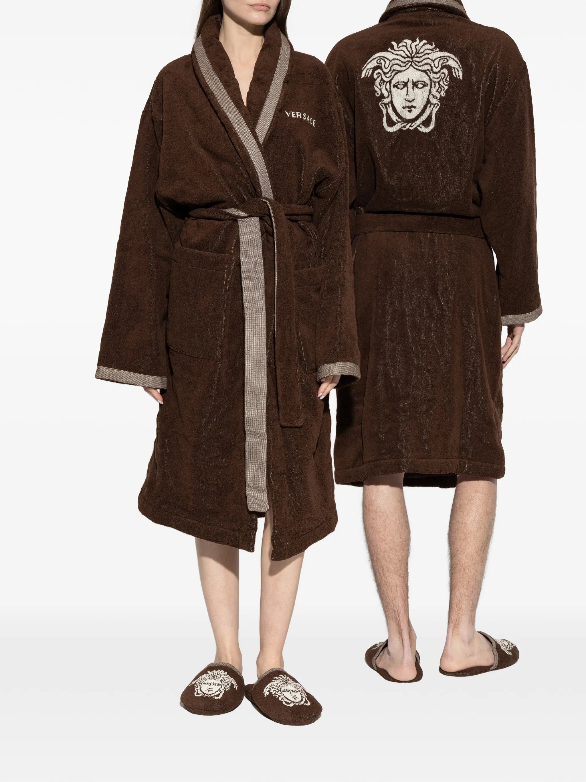 embroidered-graphic cotton bathrobe
