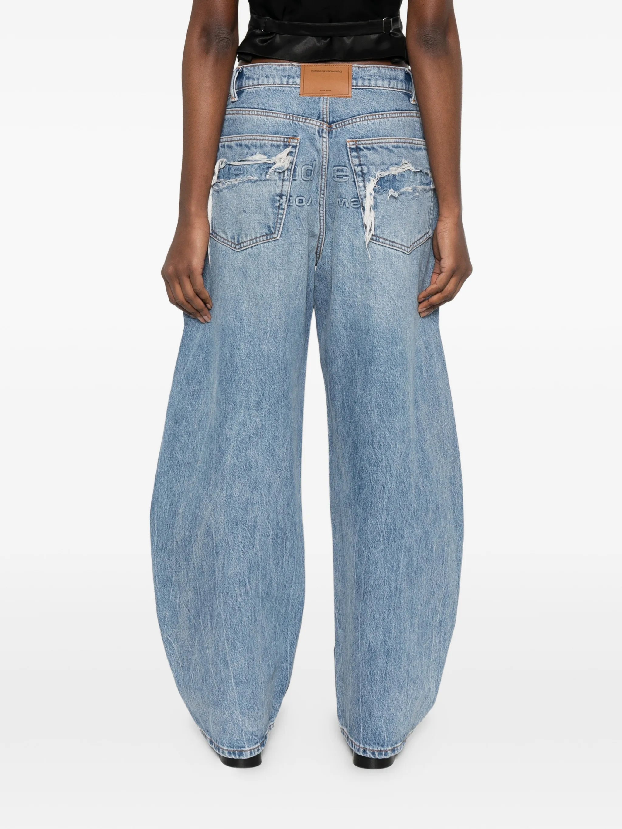 button jeans