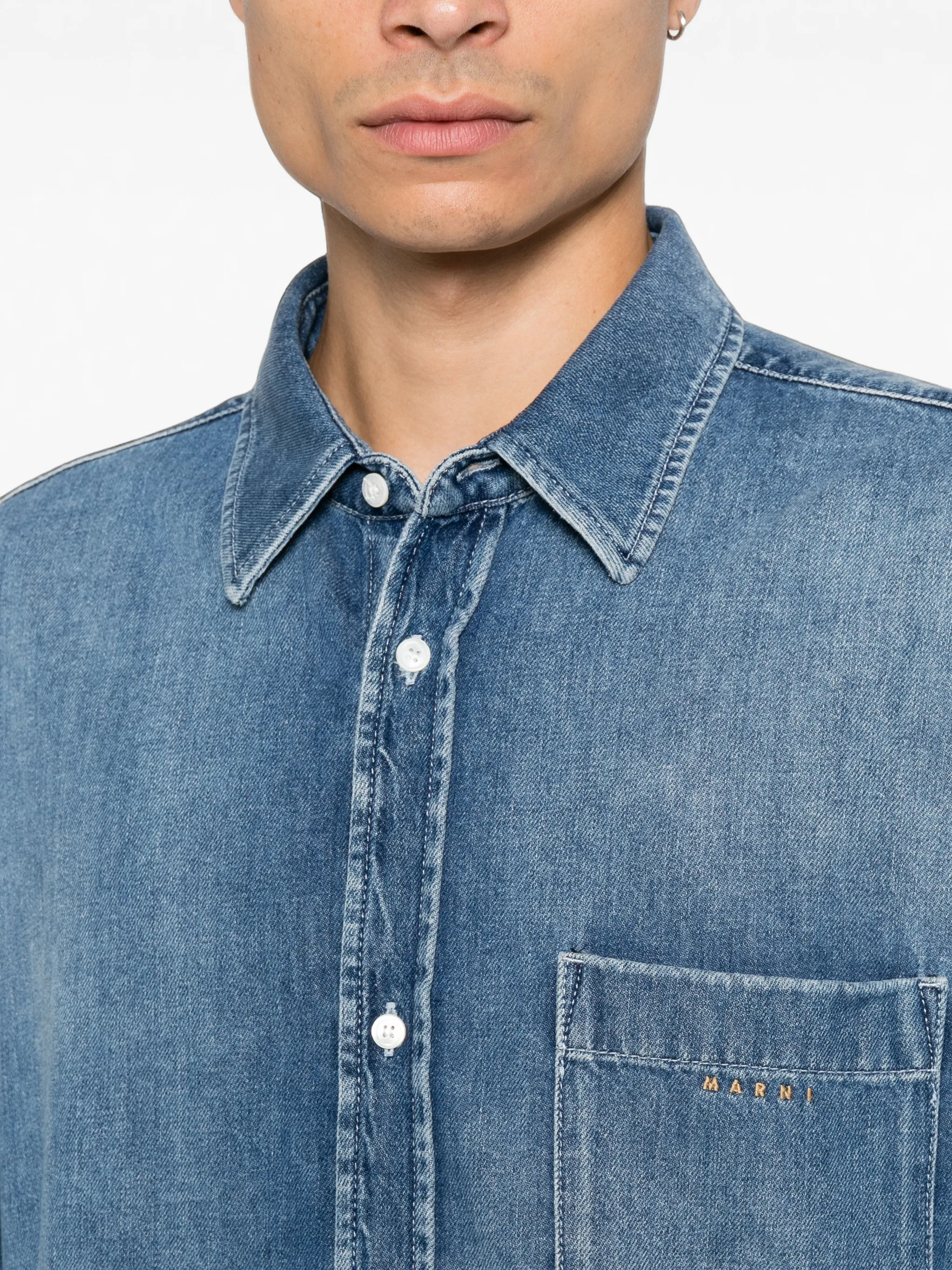 spread-collar chest-pocket shirt