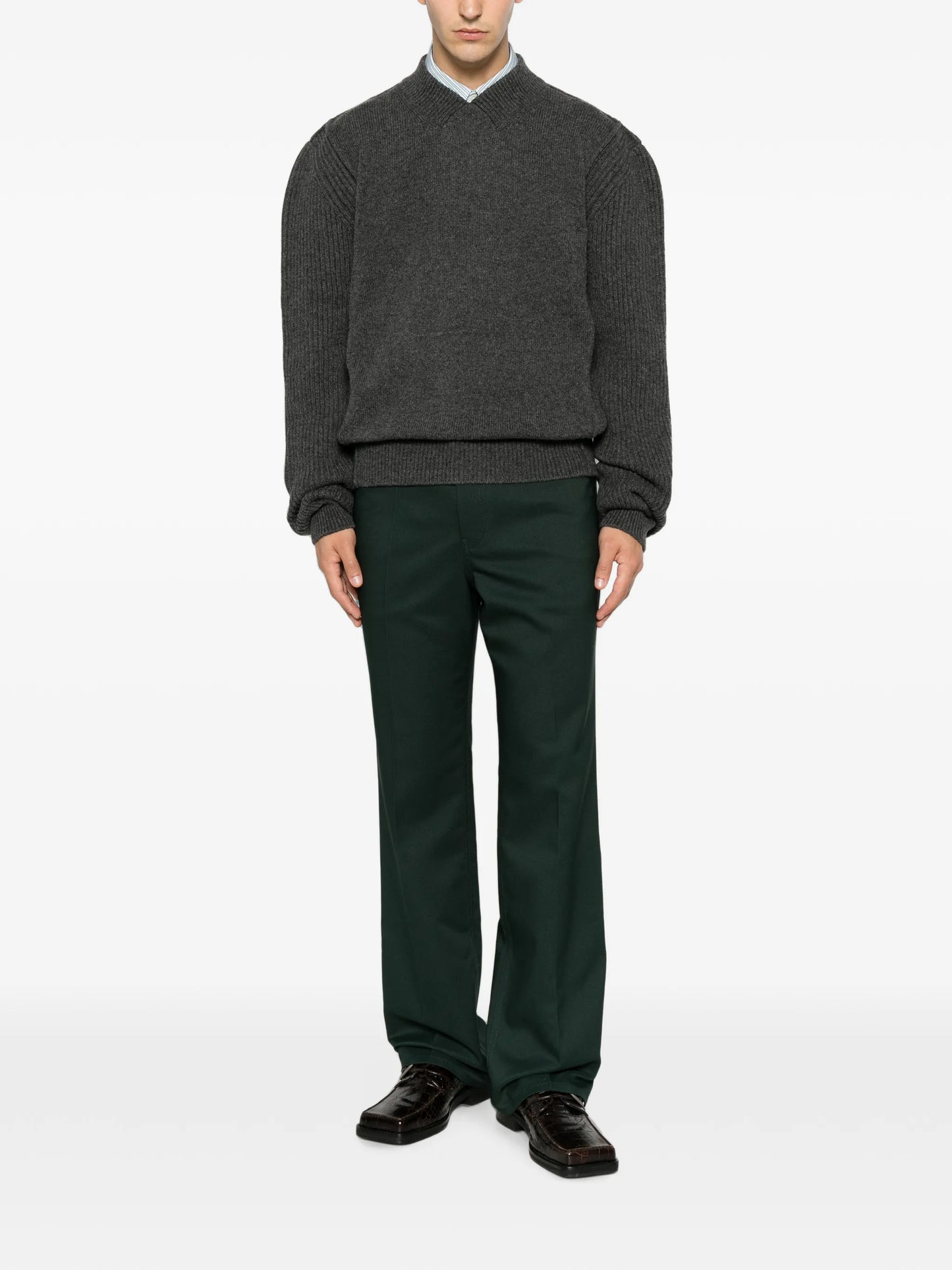 straight-leg trousers