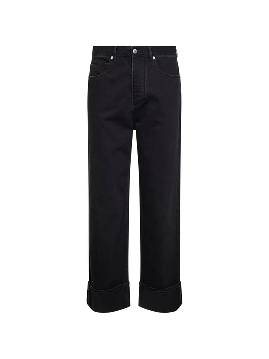 straight-cut jeans