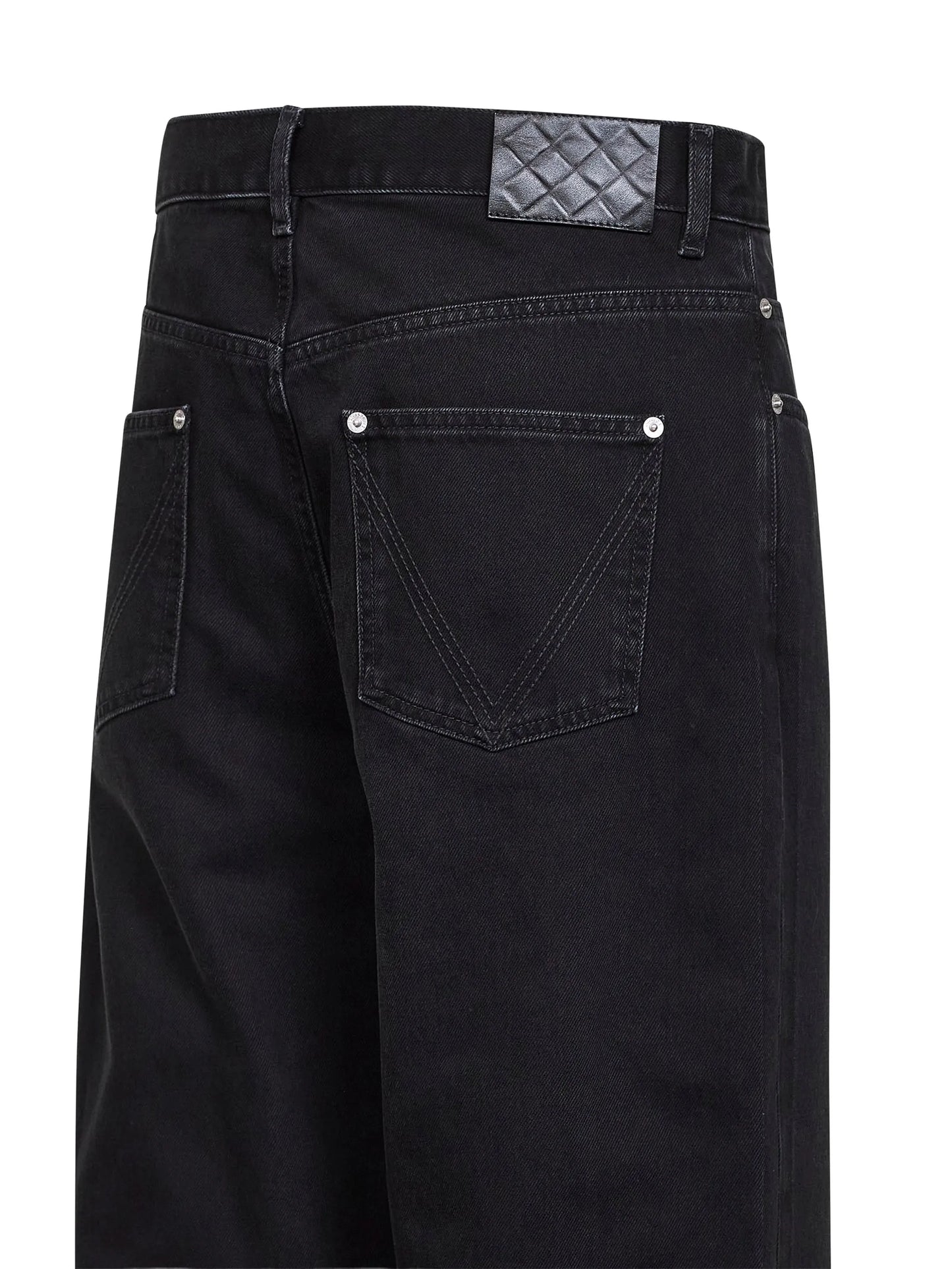 straight-cut jeans