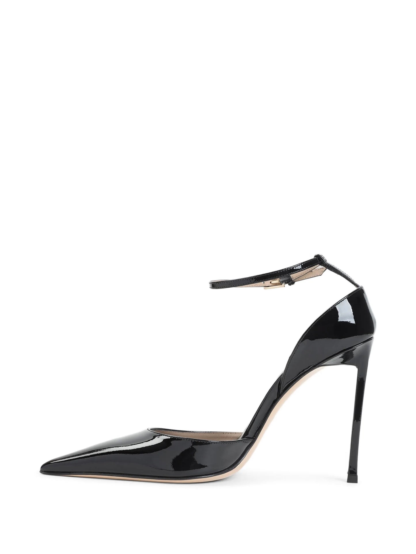 Vertigo pointed pumps