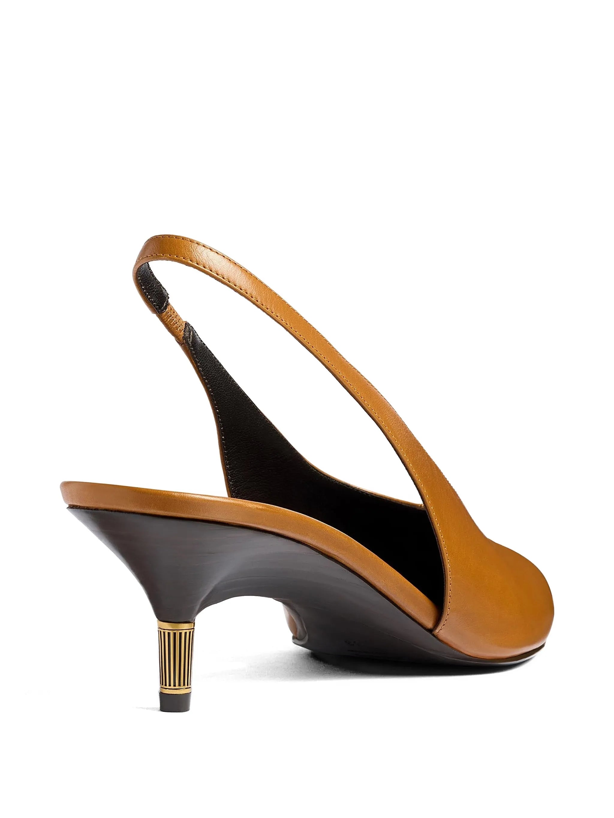 Bella low pumps