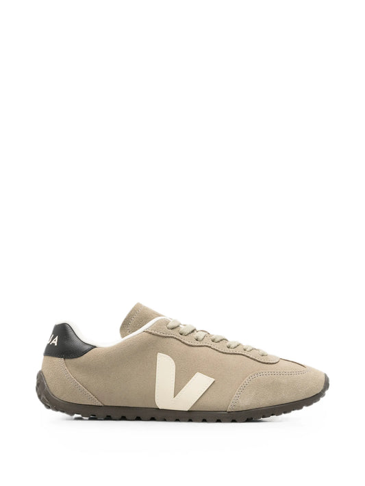 GT logo-patch sneakers