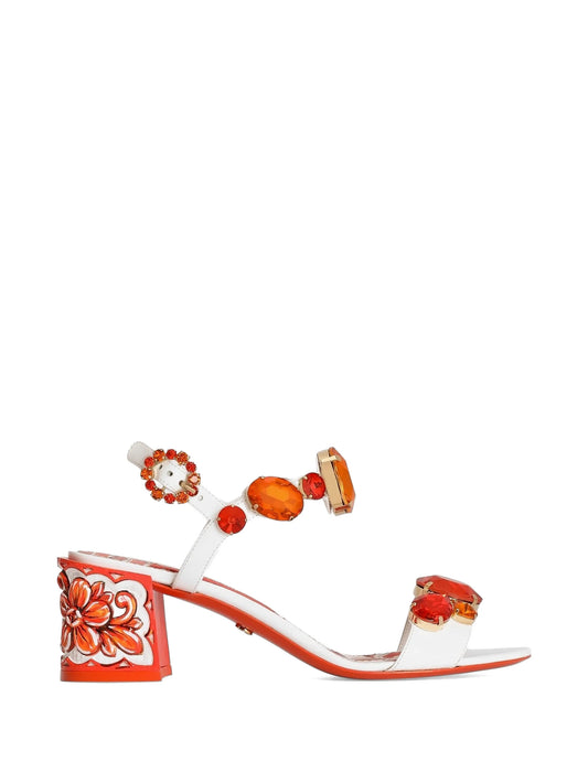patent leather sandals with stone embroidery