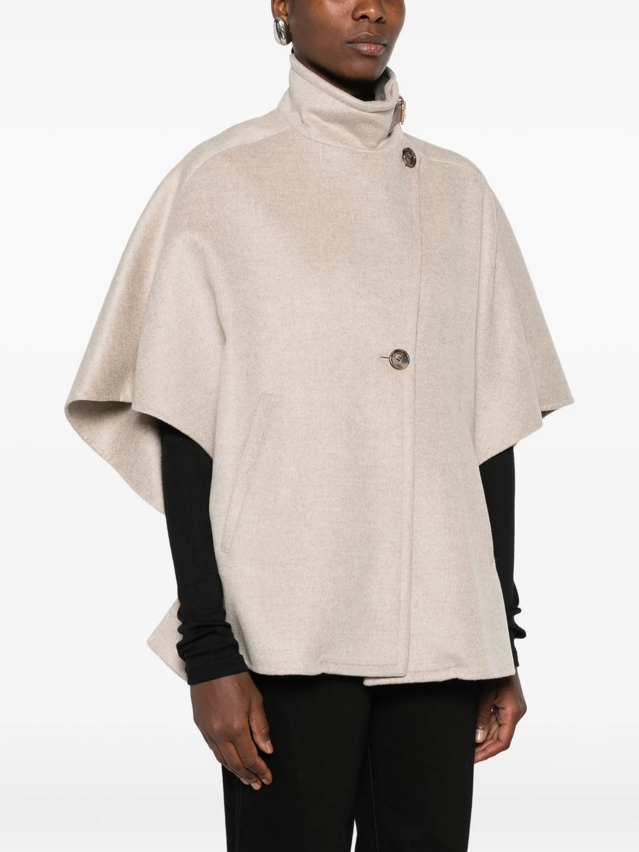 Derrik cape