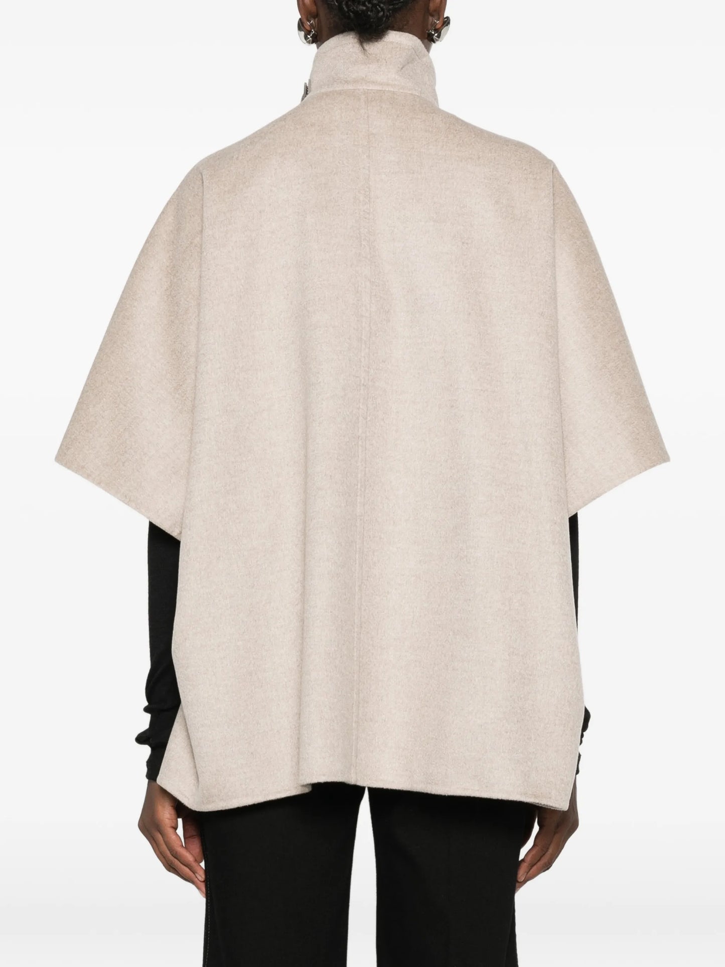 Derrik cape