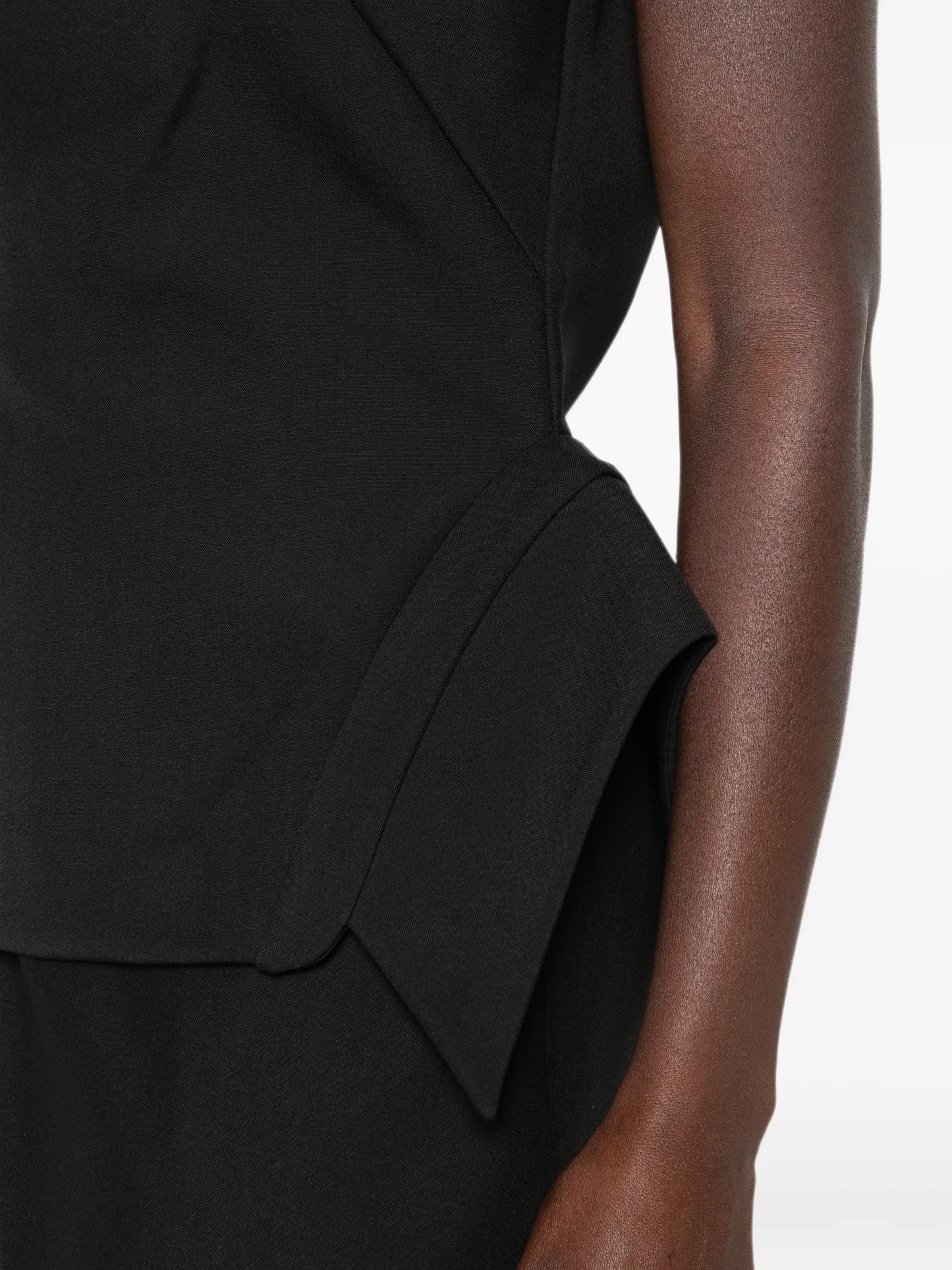 deconstructed peplum-detail top