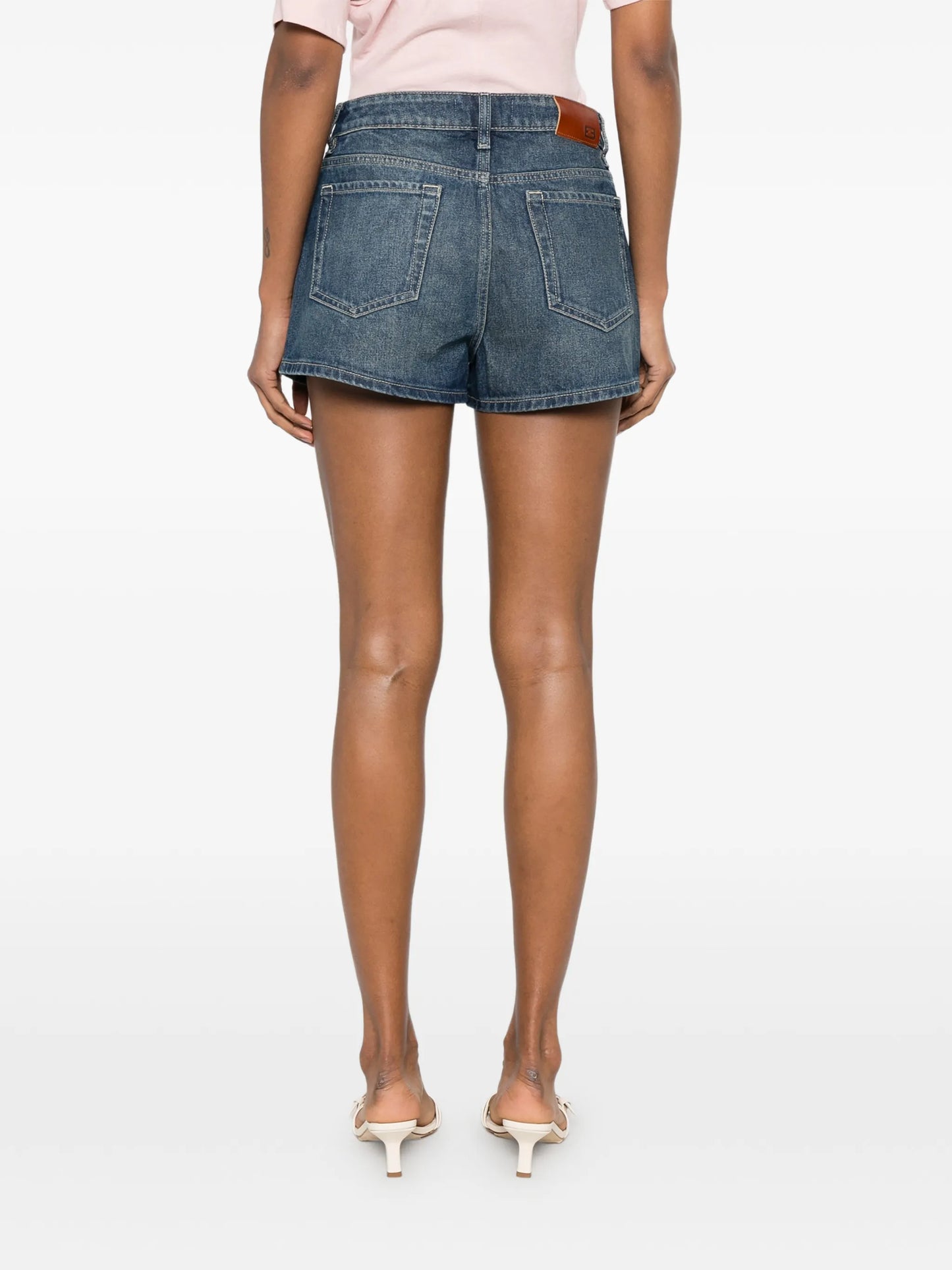 belt-loop pocket shorts