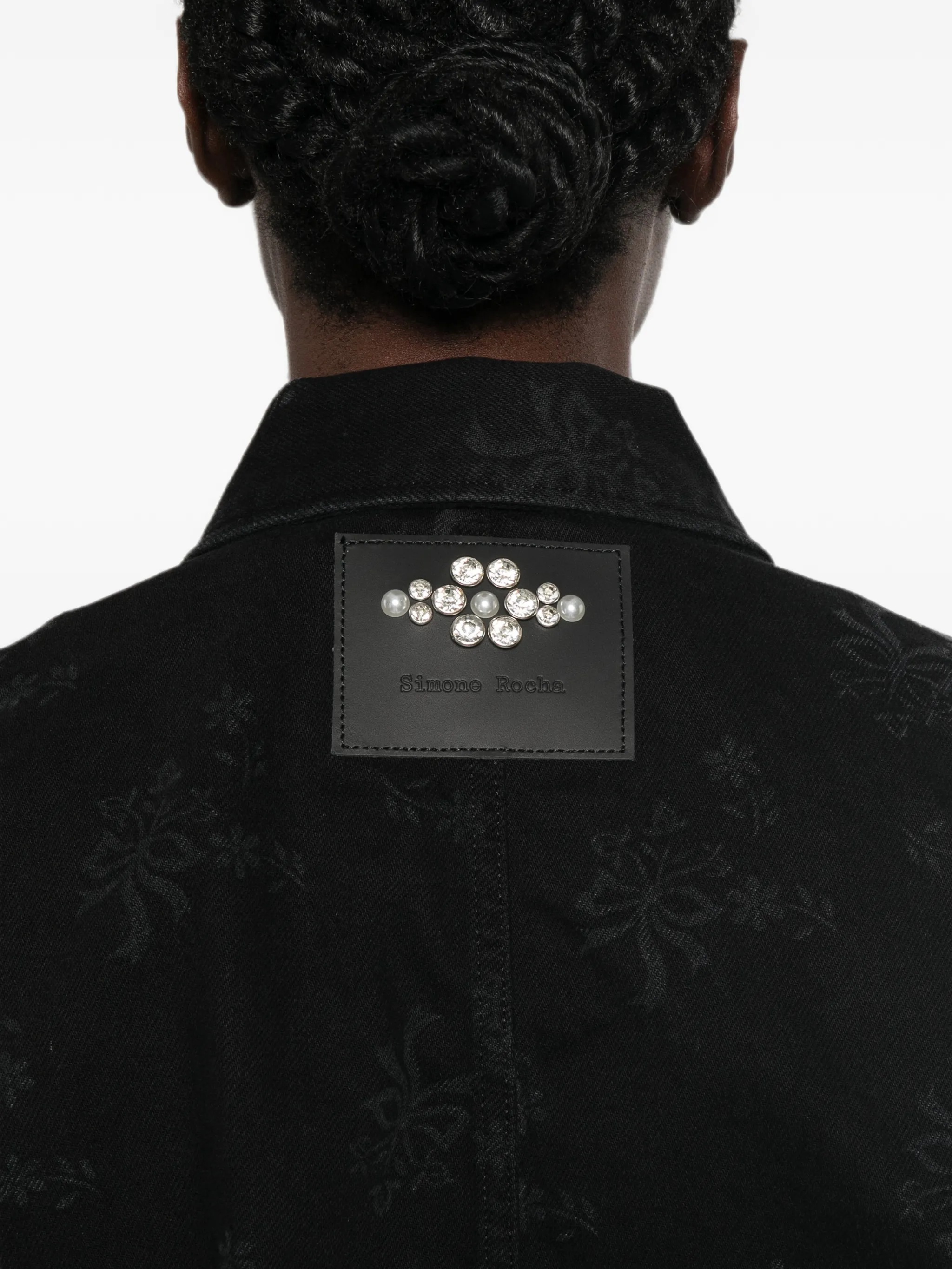collar-embellished jacket