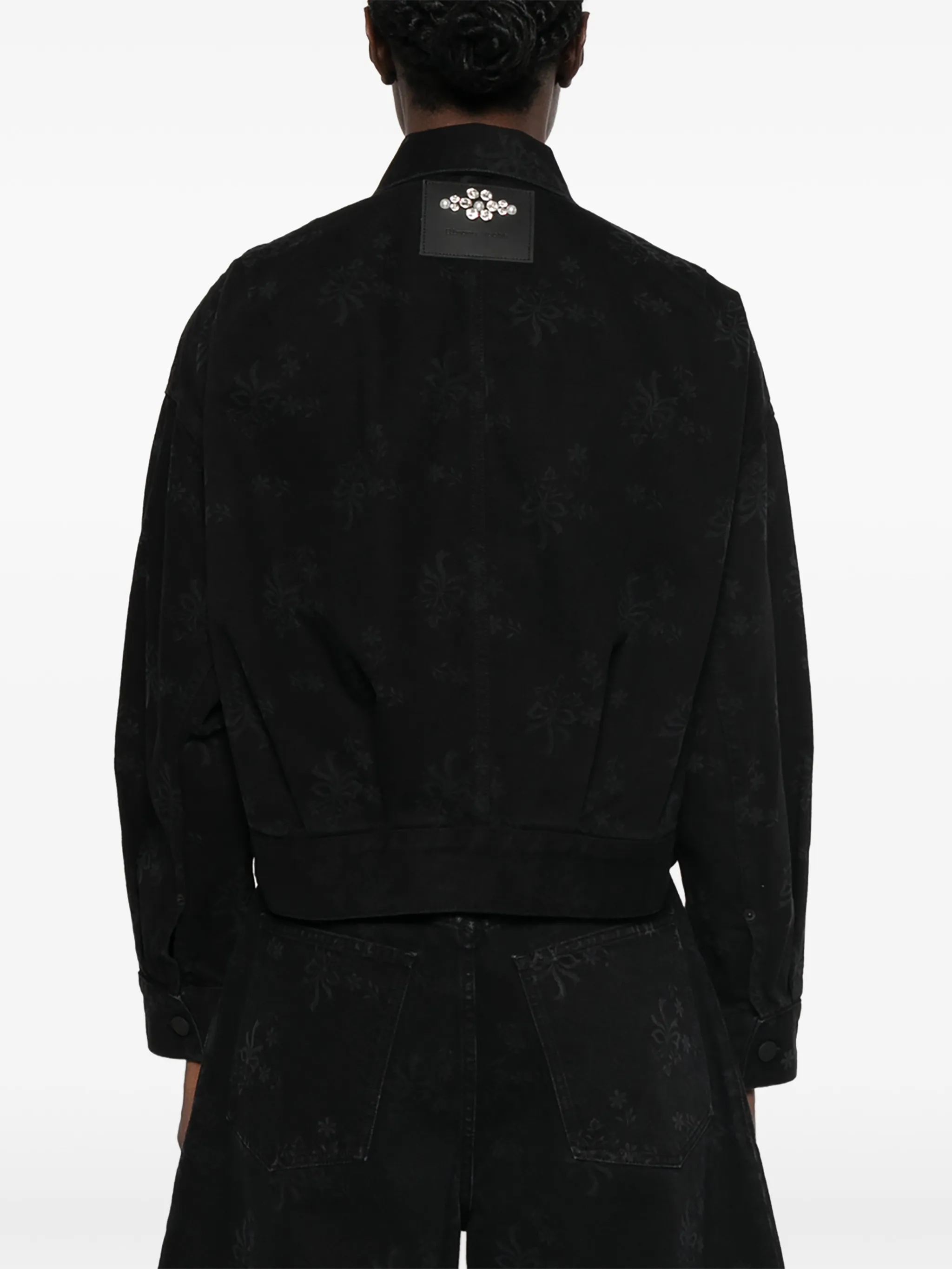 collar-embellished  jacket