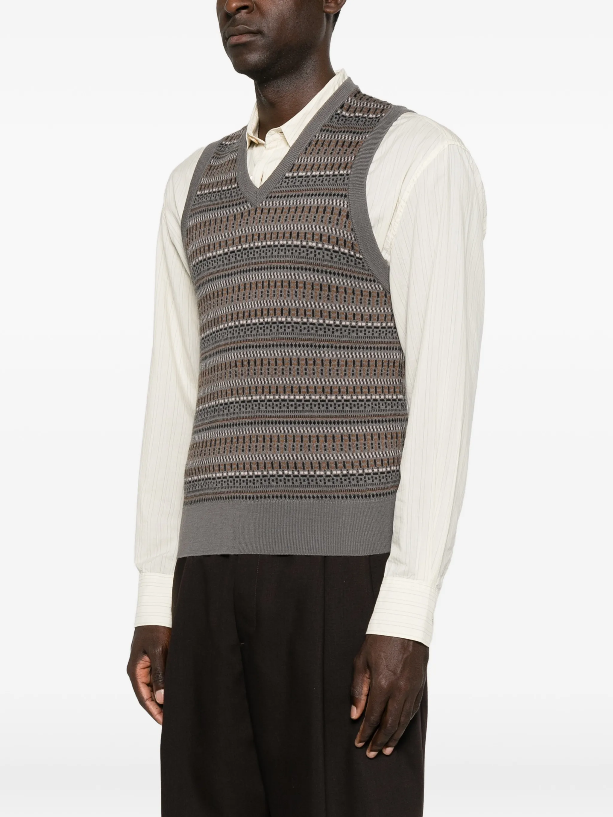 V-neck jacquard-knit vest