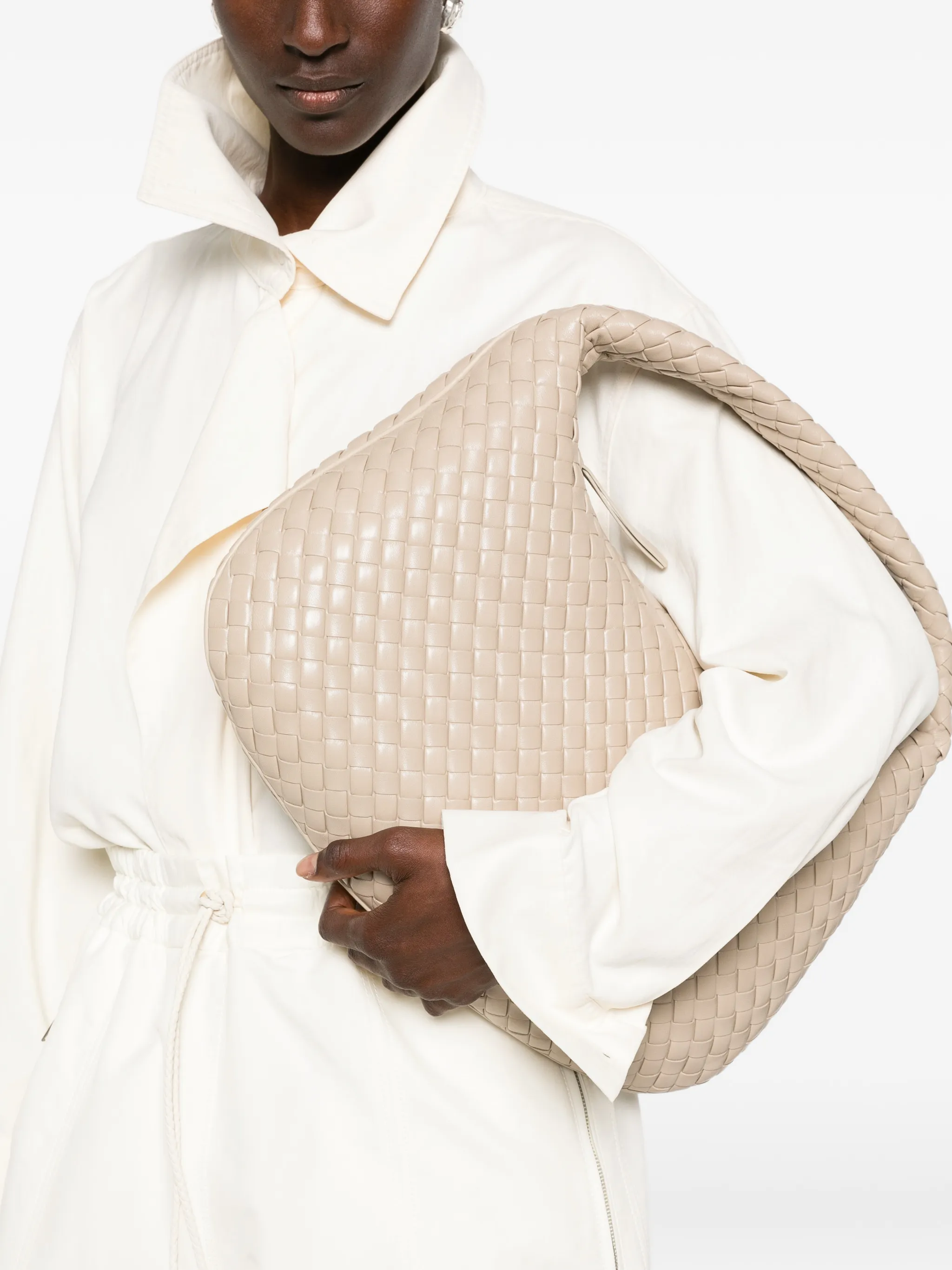 Veneta woven padded shoulder bag