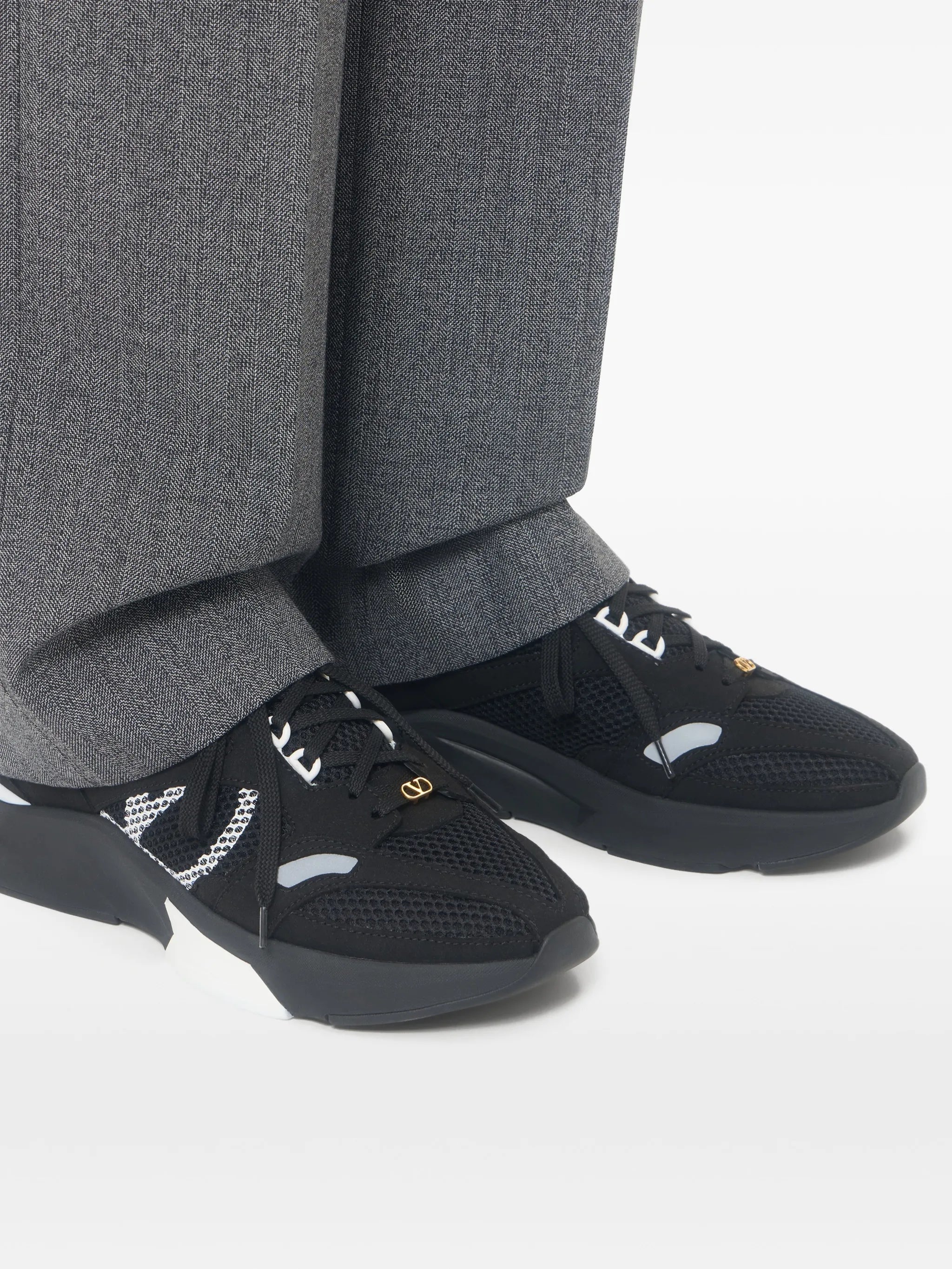 Demivee sneakers in mesh fabric with suede inserts