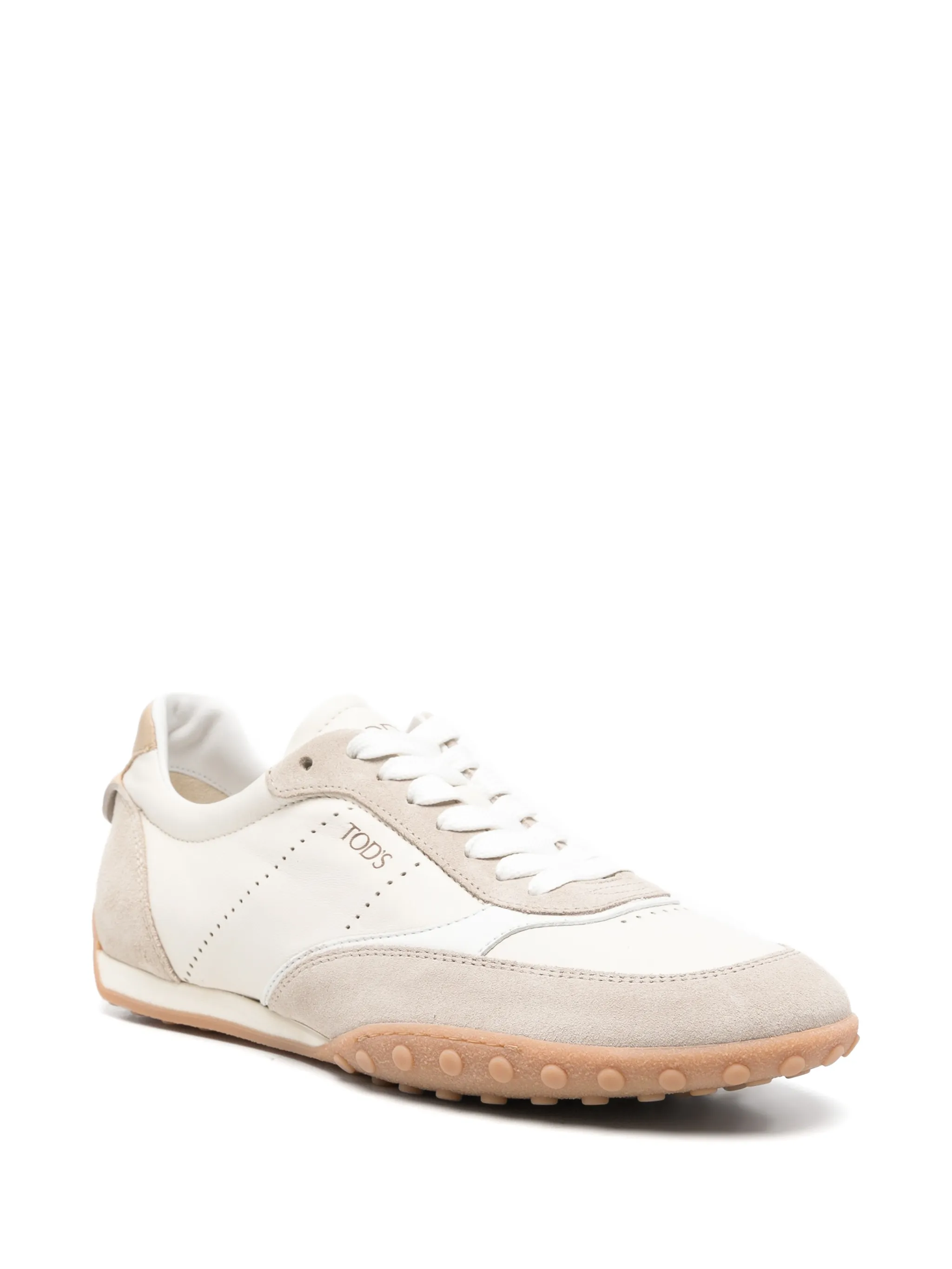 sneakers in smooth leather and suede