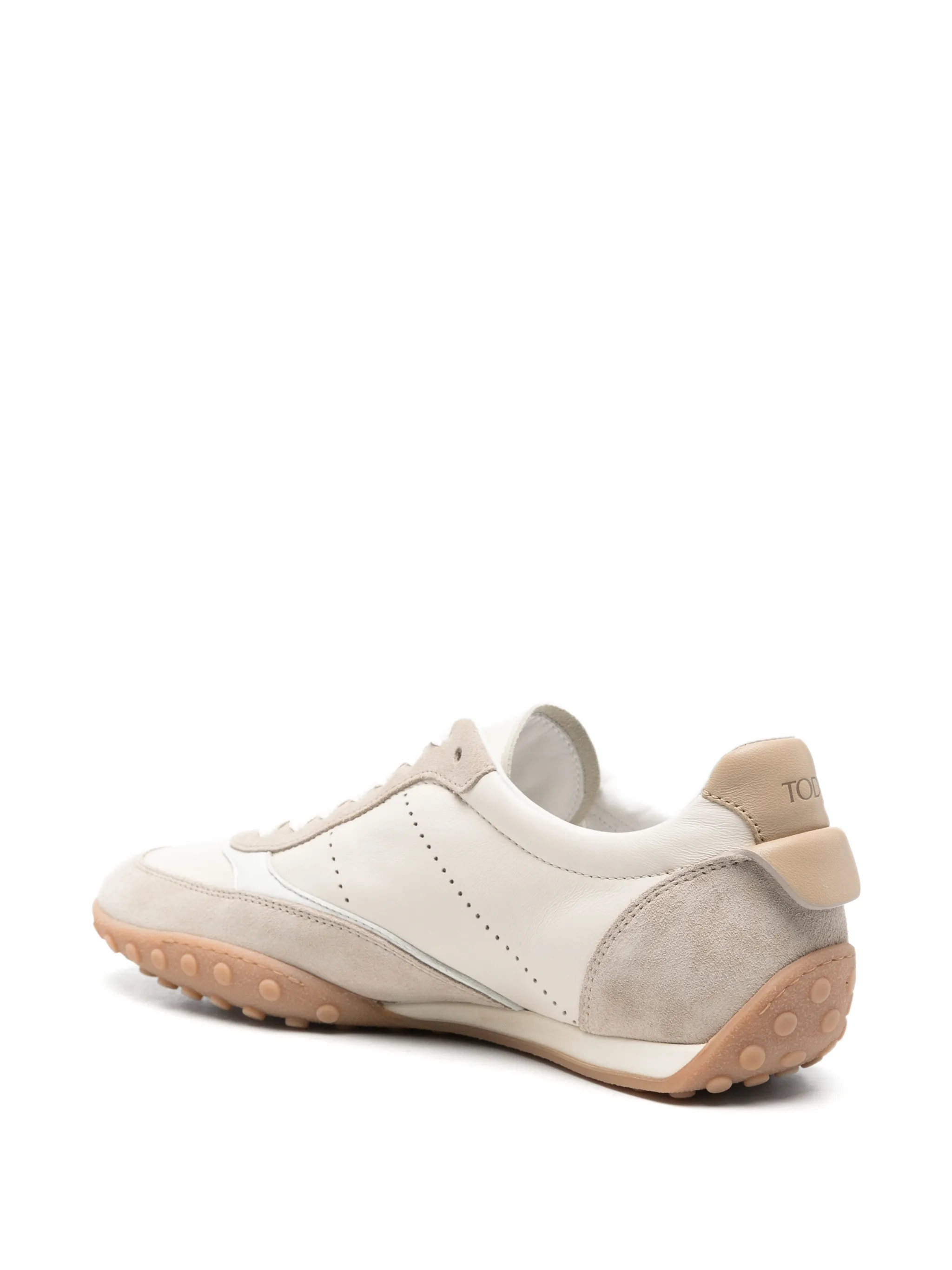 sneakers in smooth leather and suede