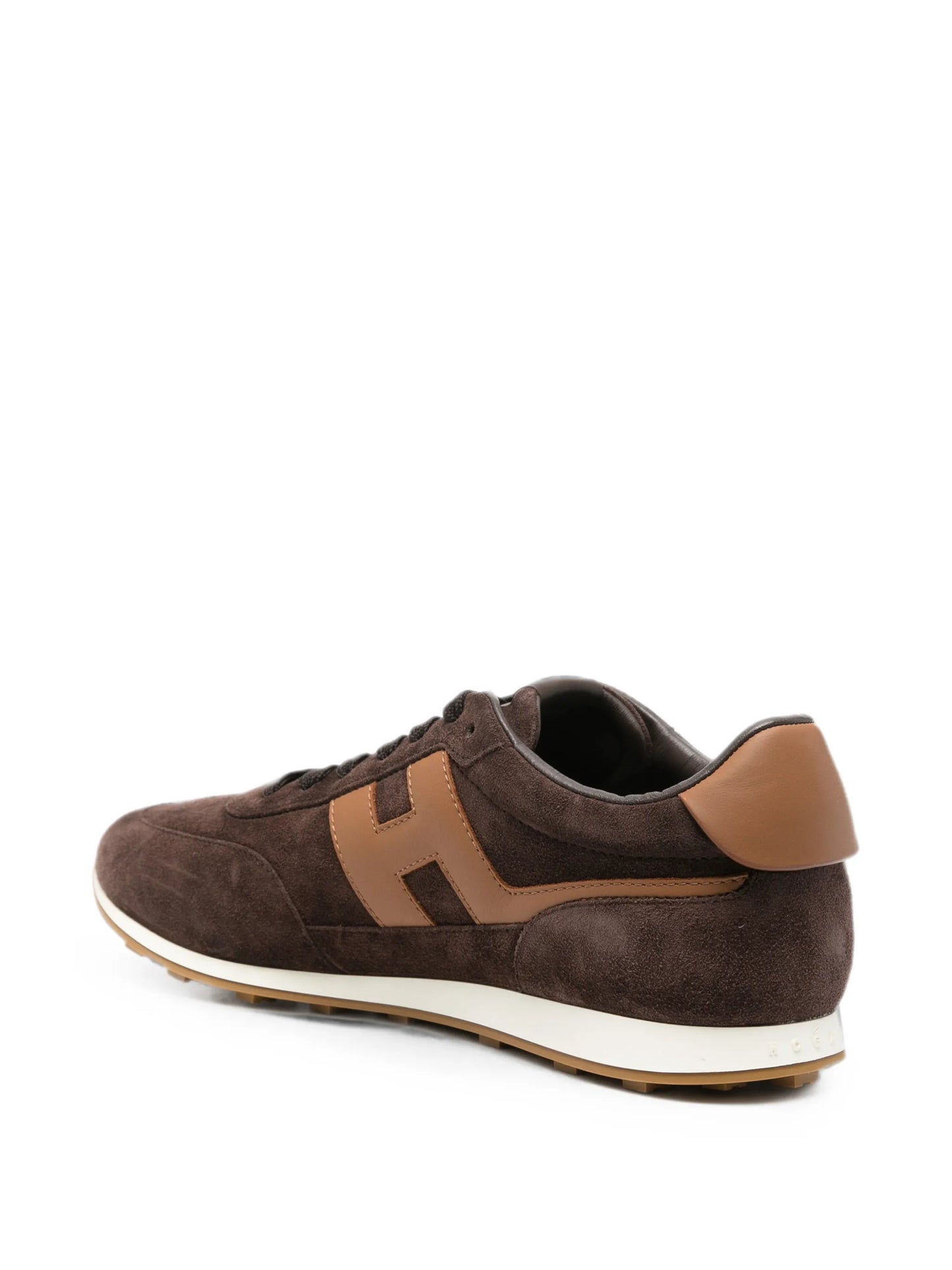 H699 logo-patch sneakers