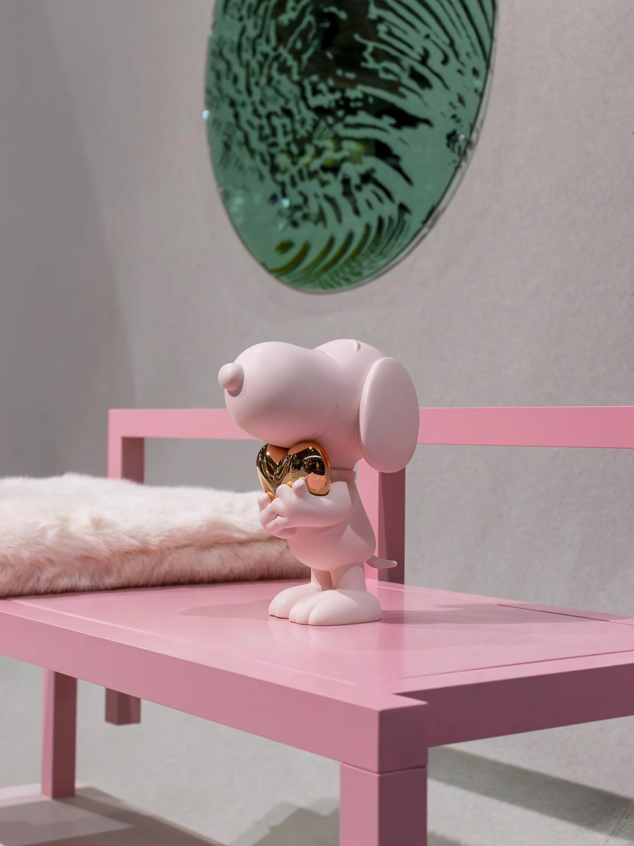 small Snoopy Heart figurine