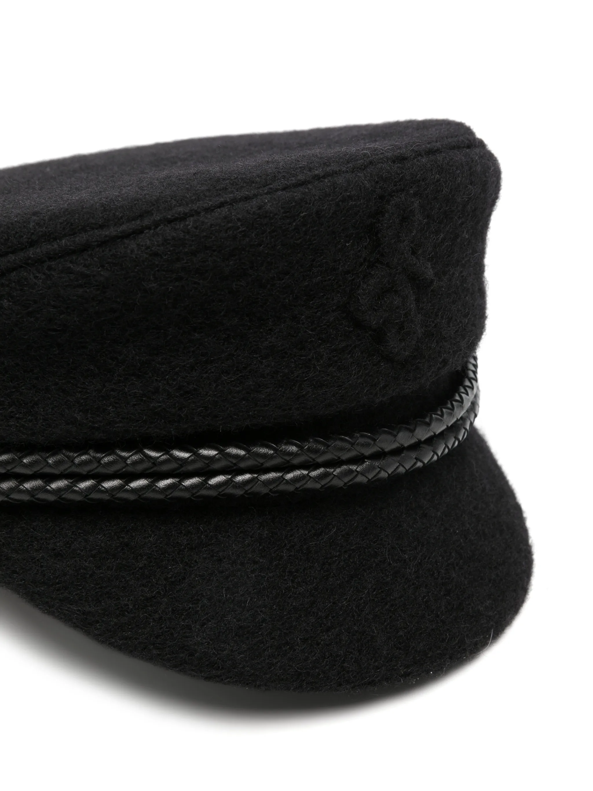 monogram-embellished hat