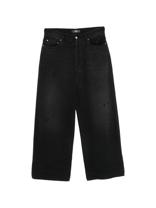 wide-leg jeans