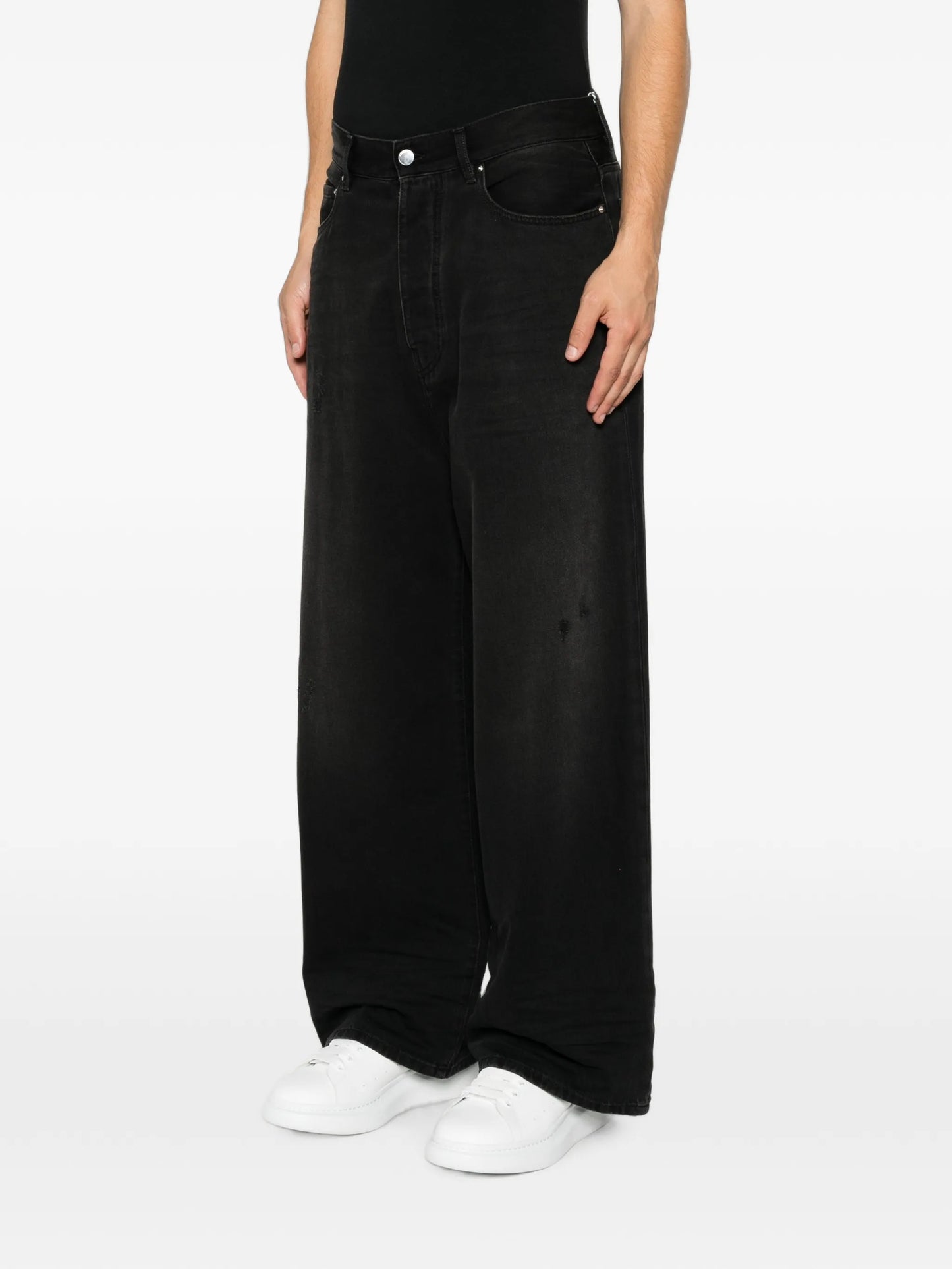 wide-leg jeans