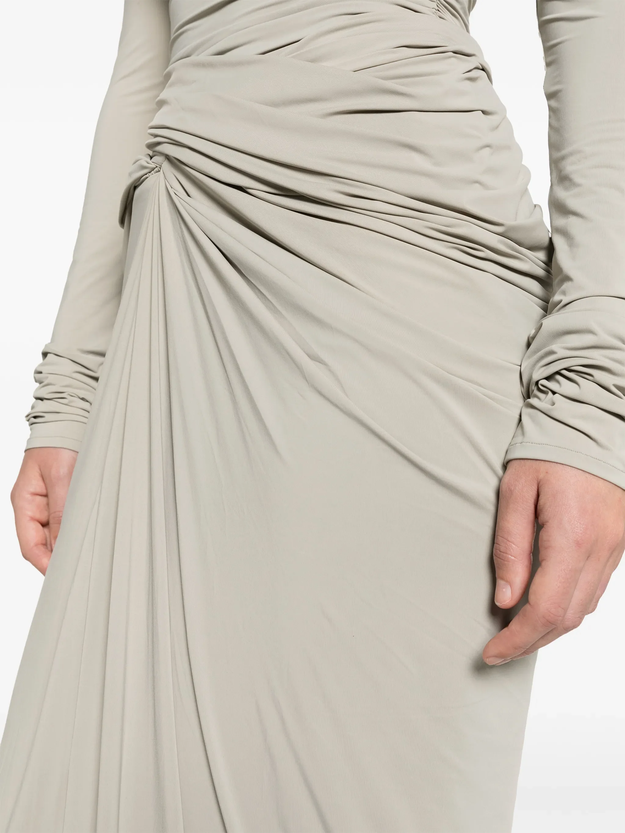 Interlock skirt plaster