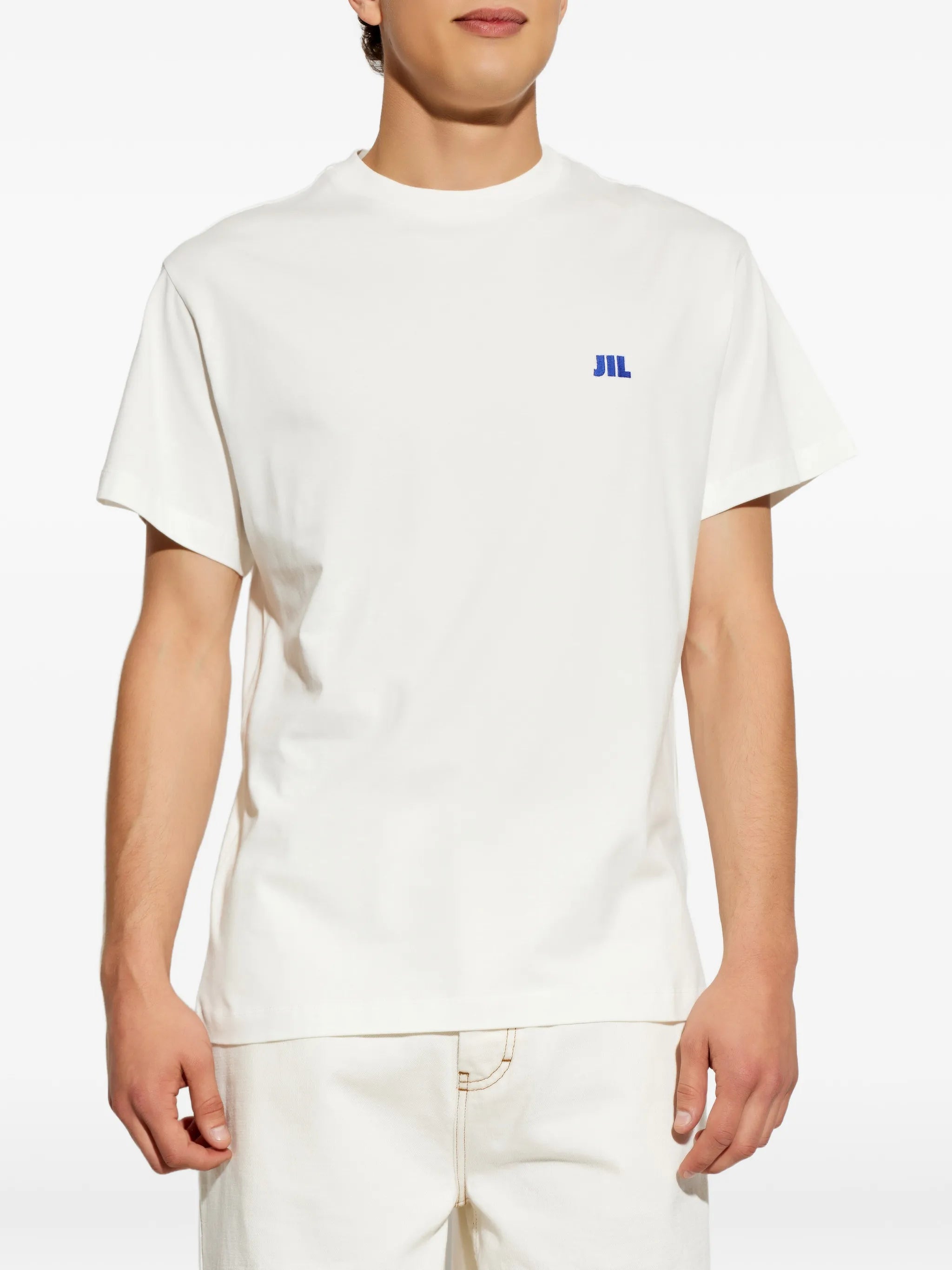 logo-embroidered T-shirt