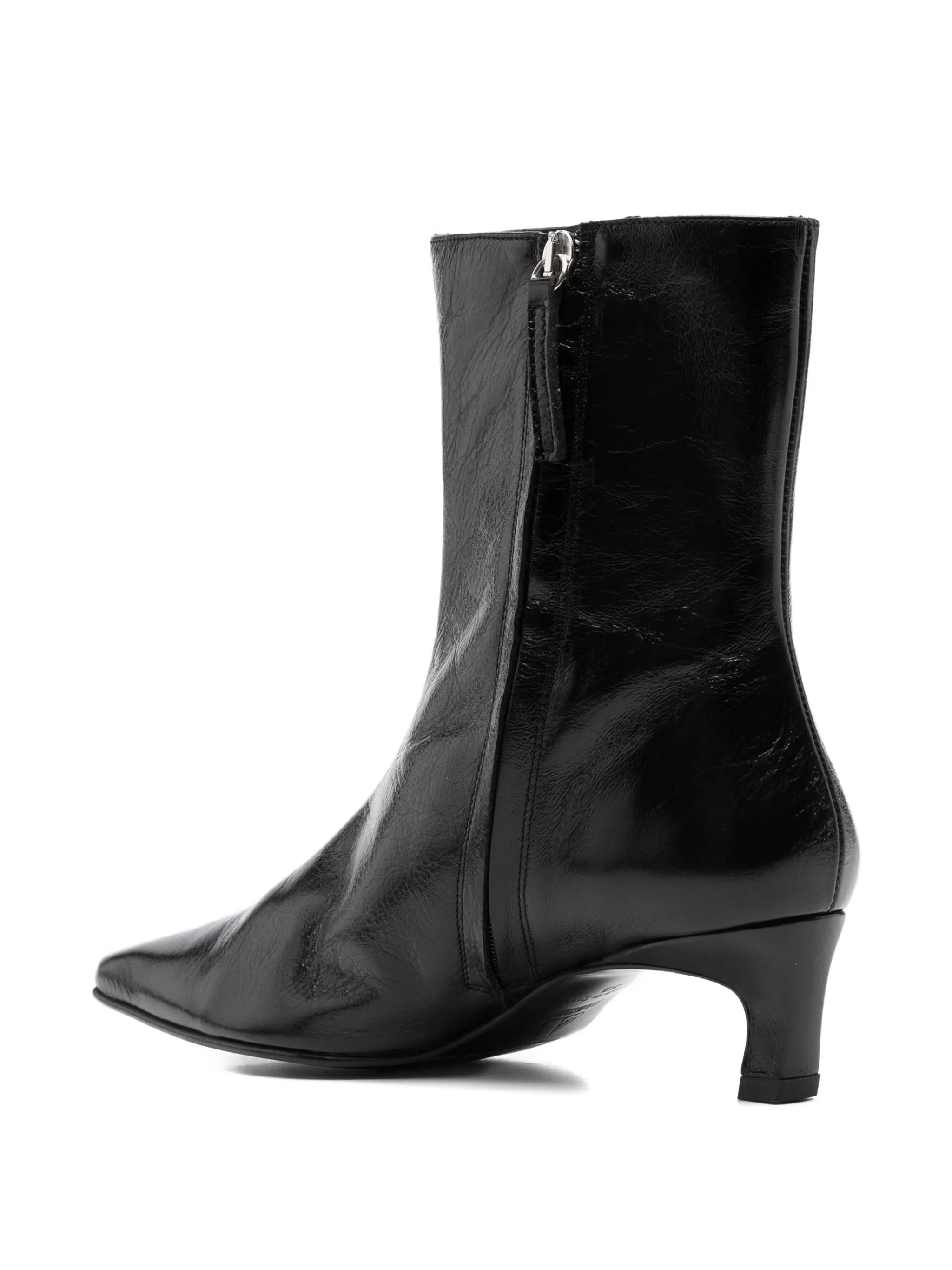 pointed-toe kitten-heel boots