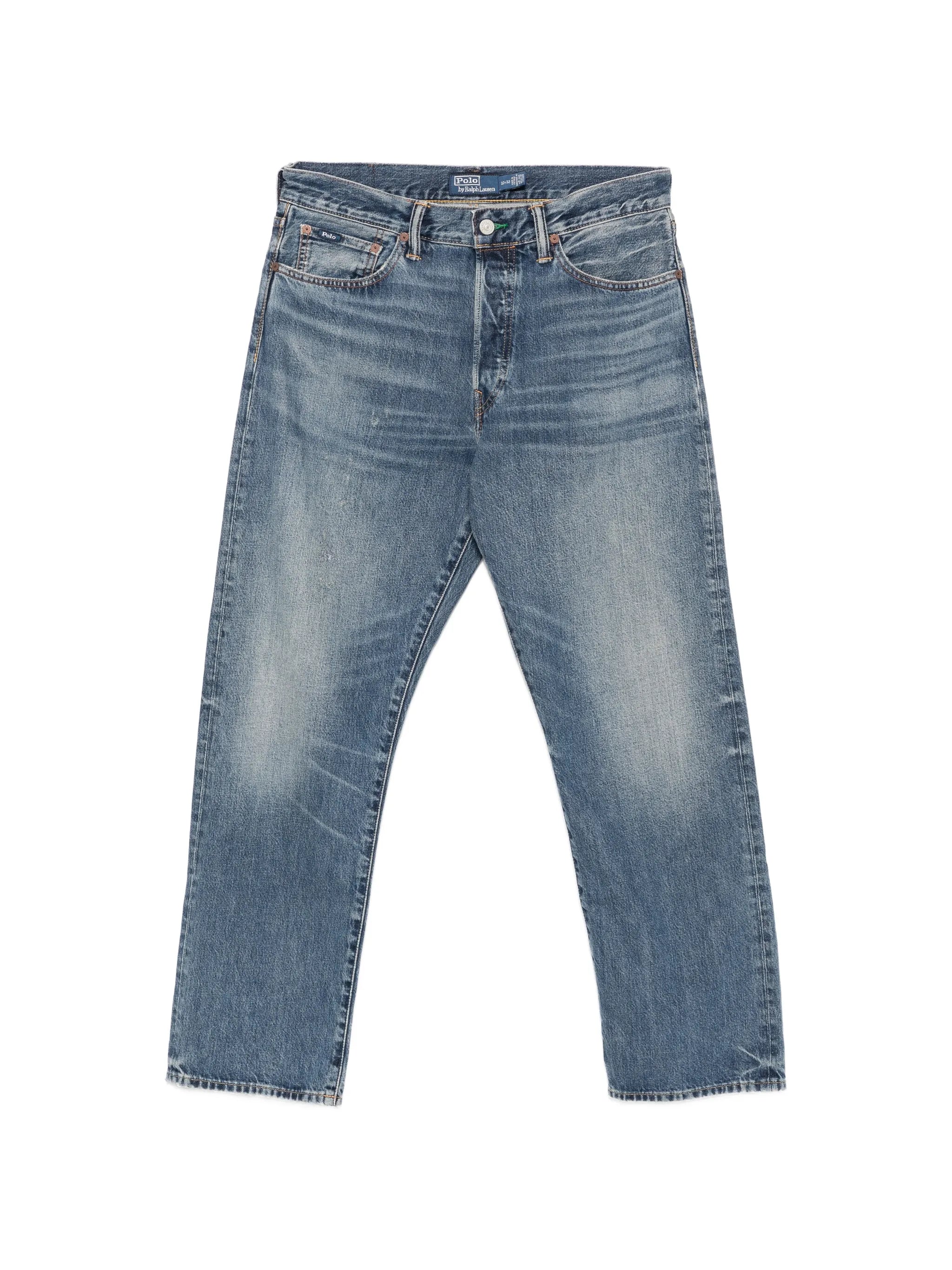 belt-loop buttoned jeans