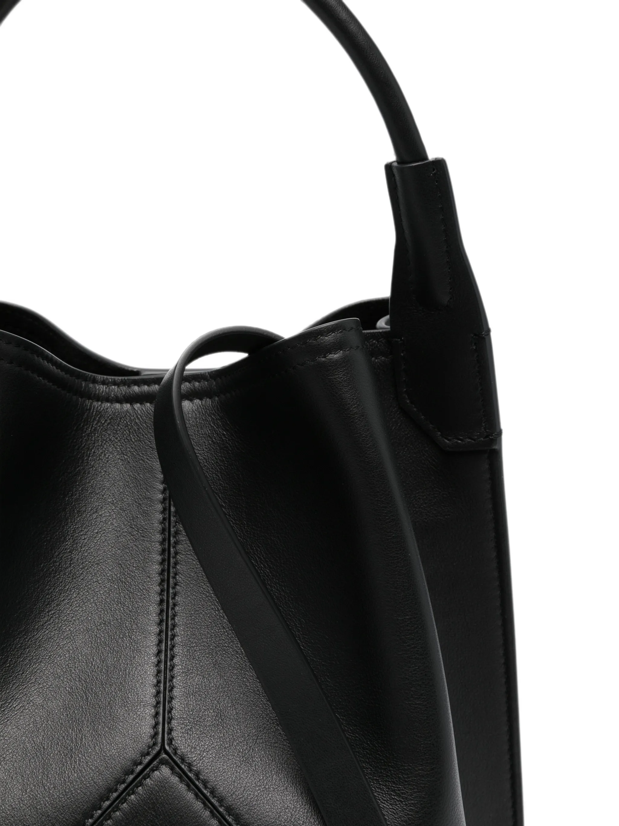 Victoria bucket soft calf leather