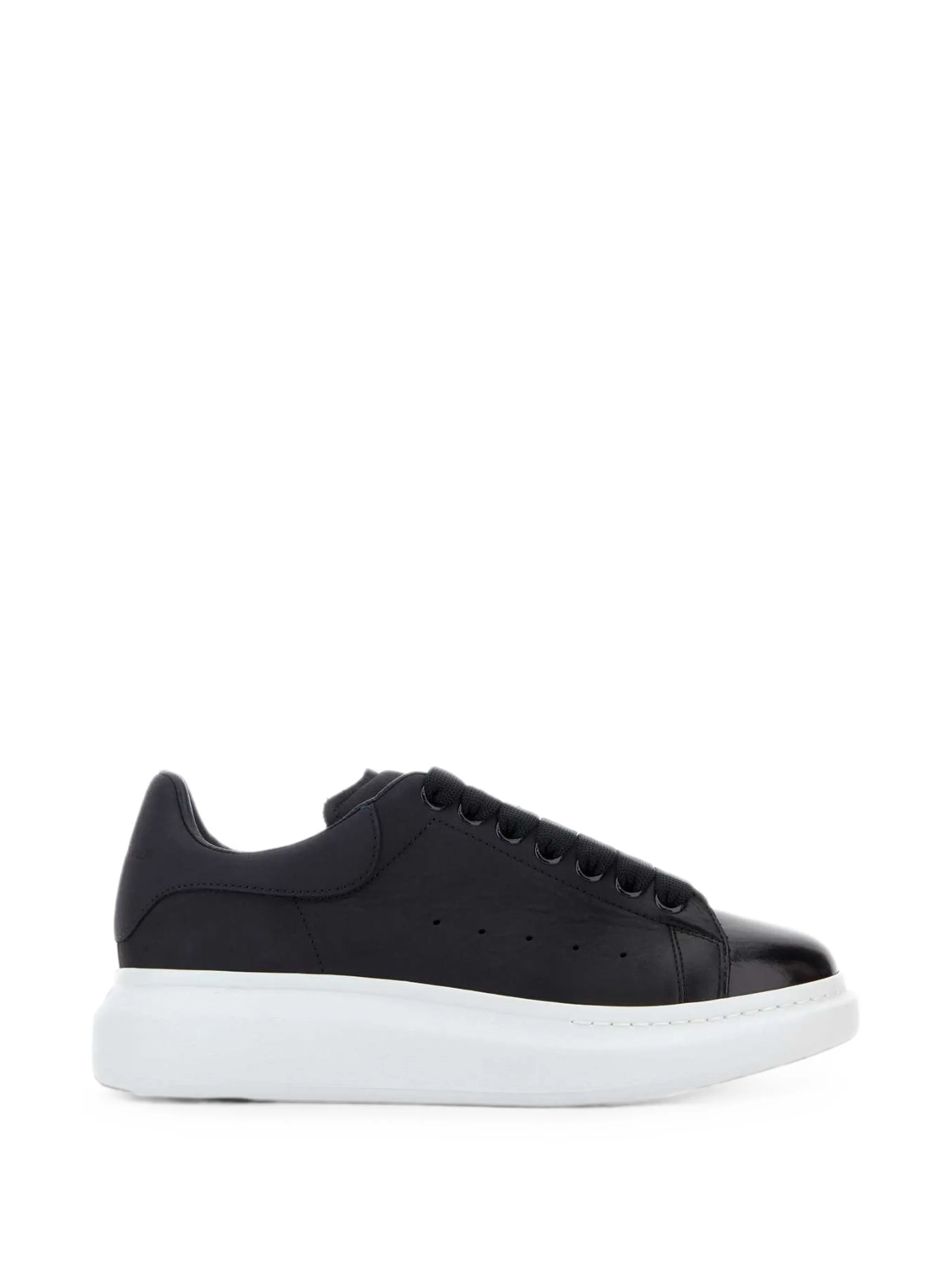 Oversized sneakers