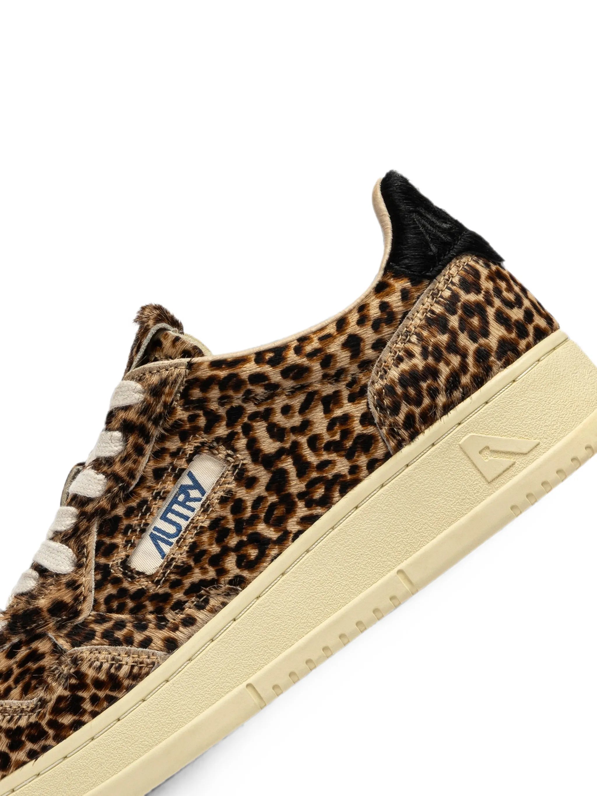 Medalist low sneakers