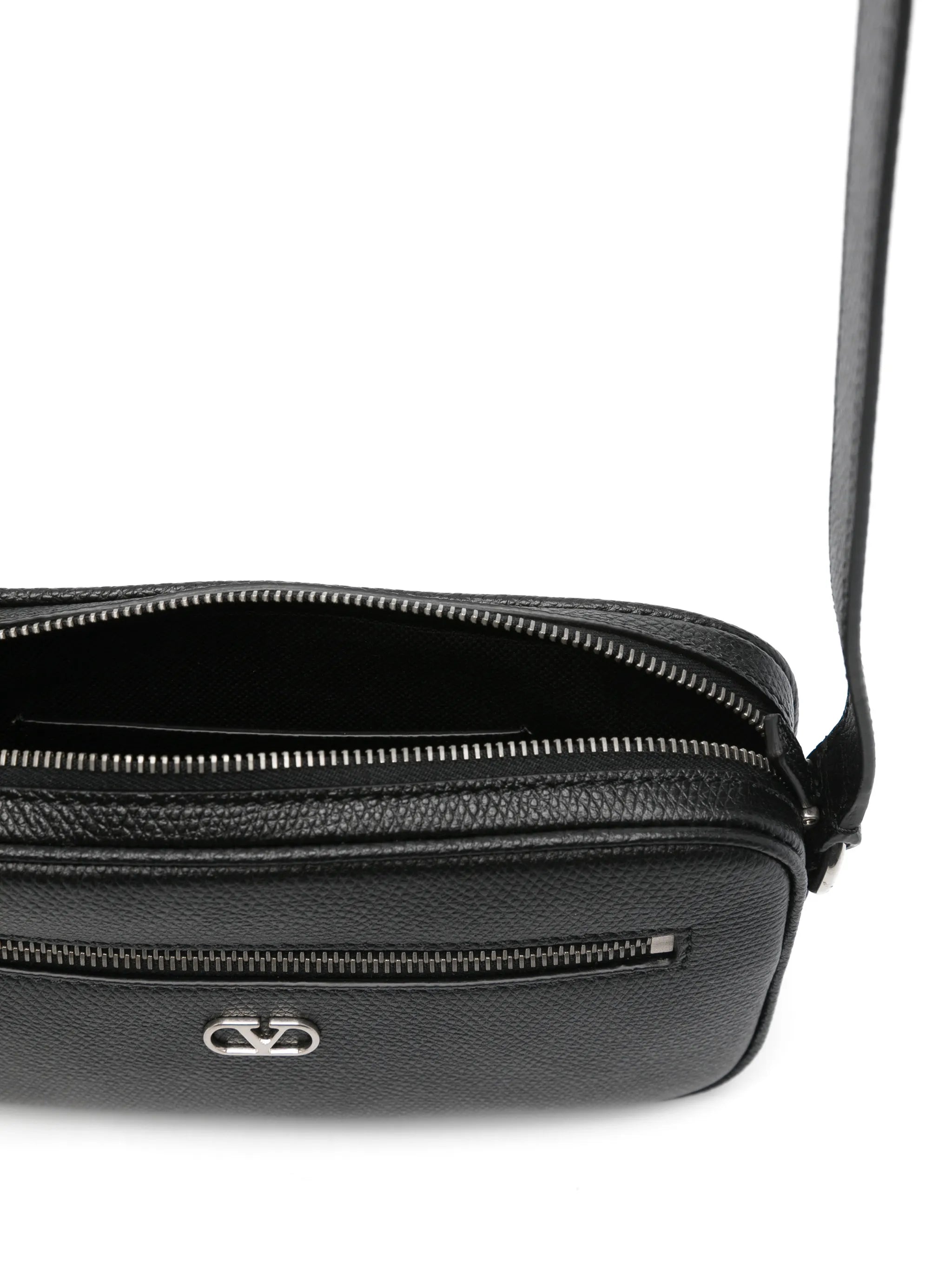 VLogo leather messenger bag