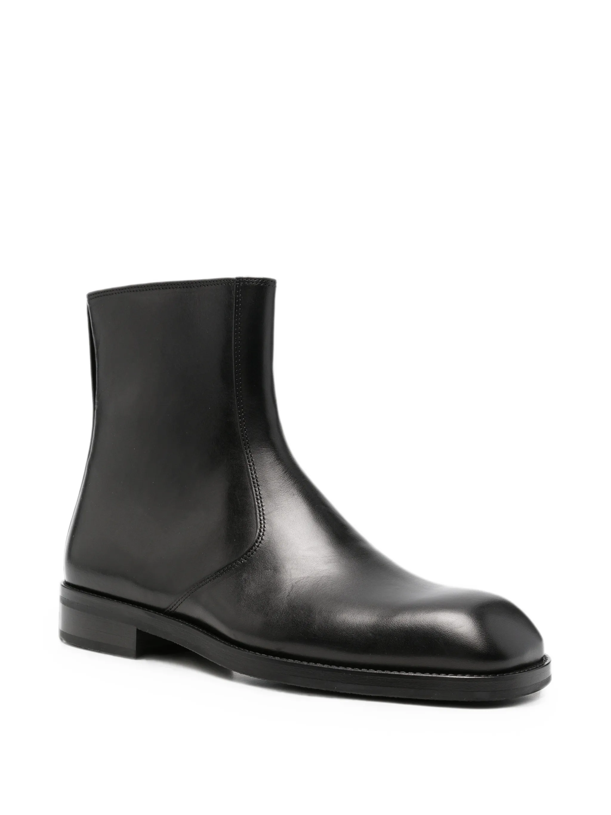 zipped ankle boots in shiny leather