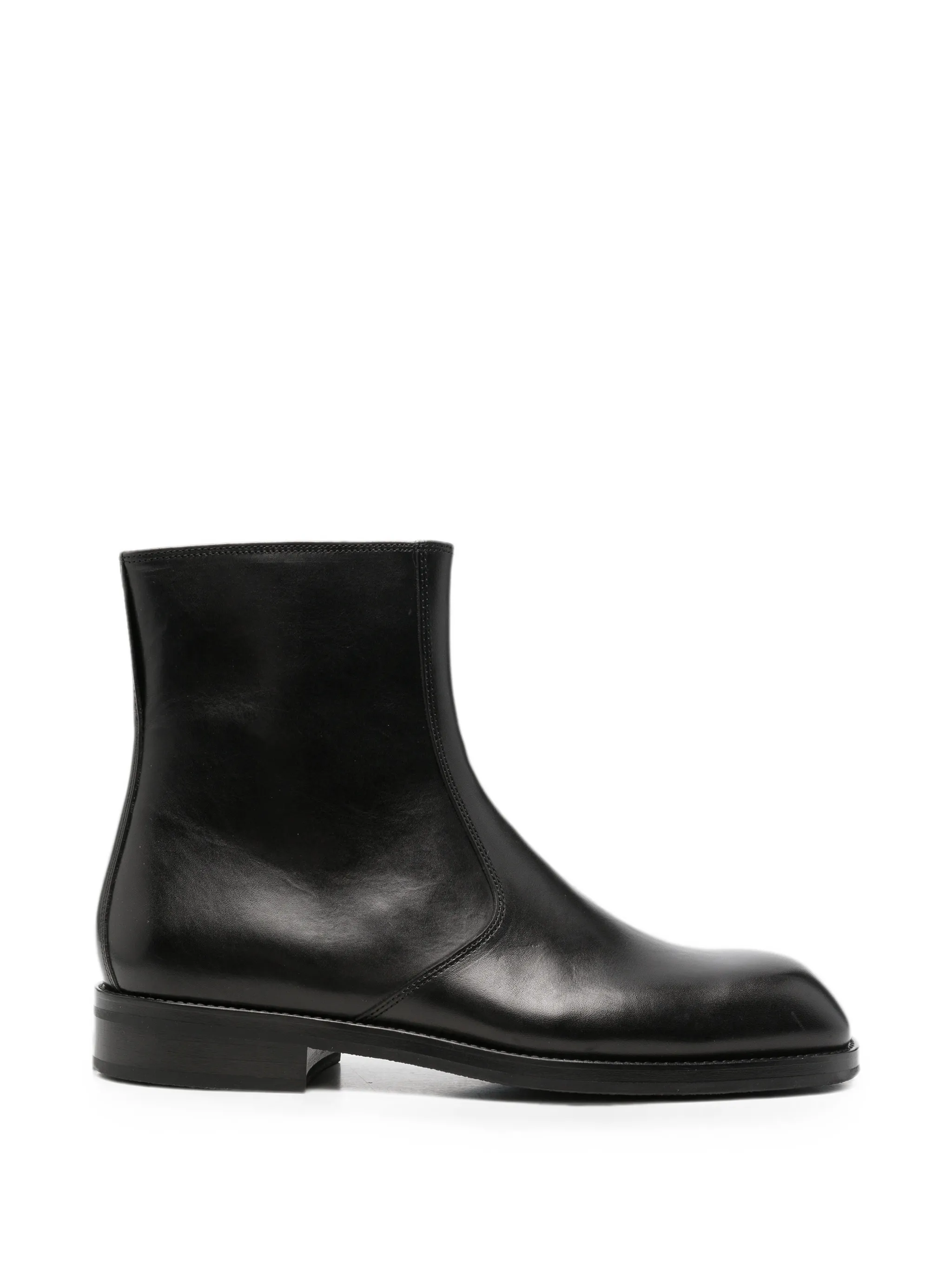 zipped ankle boots in shiny leather