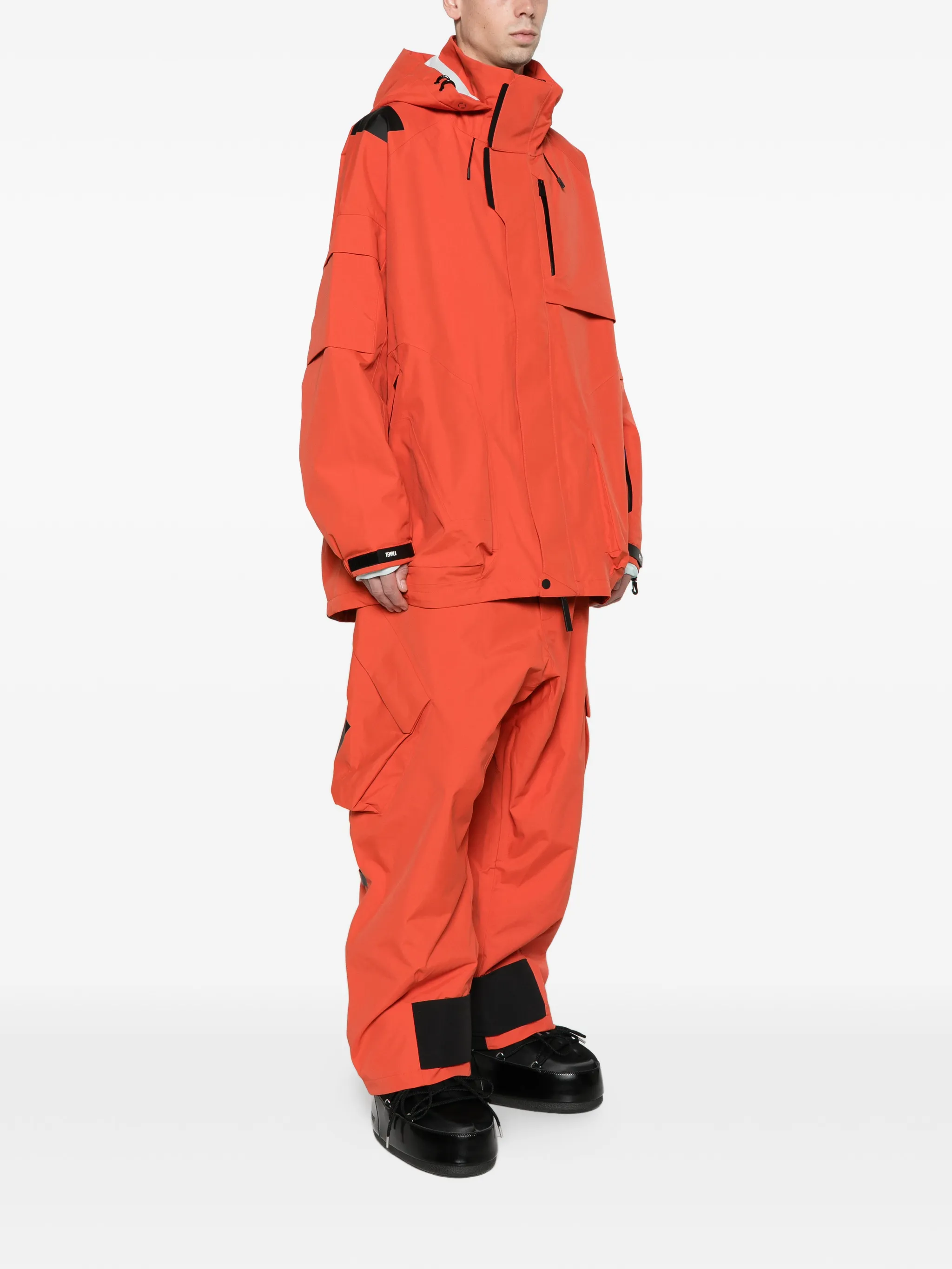 Catalyst Shell coat red ochre