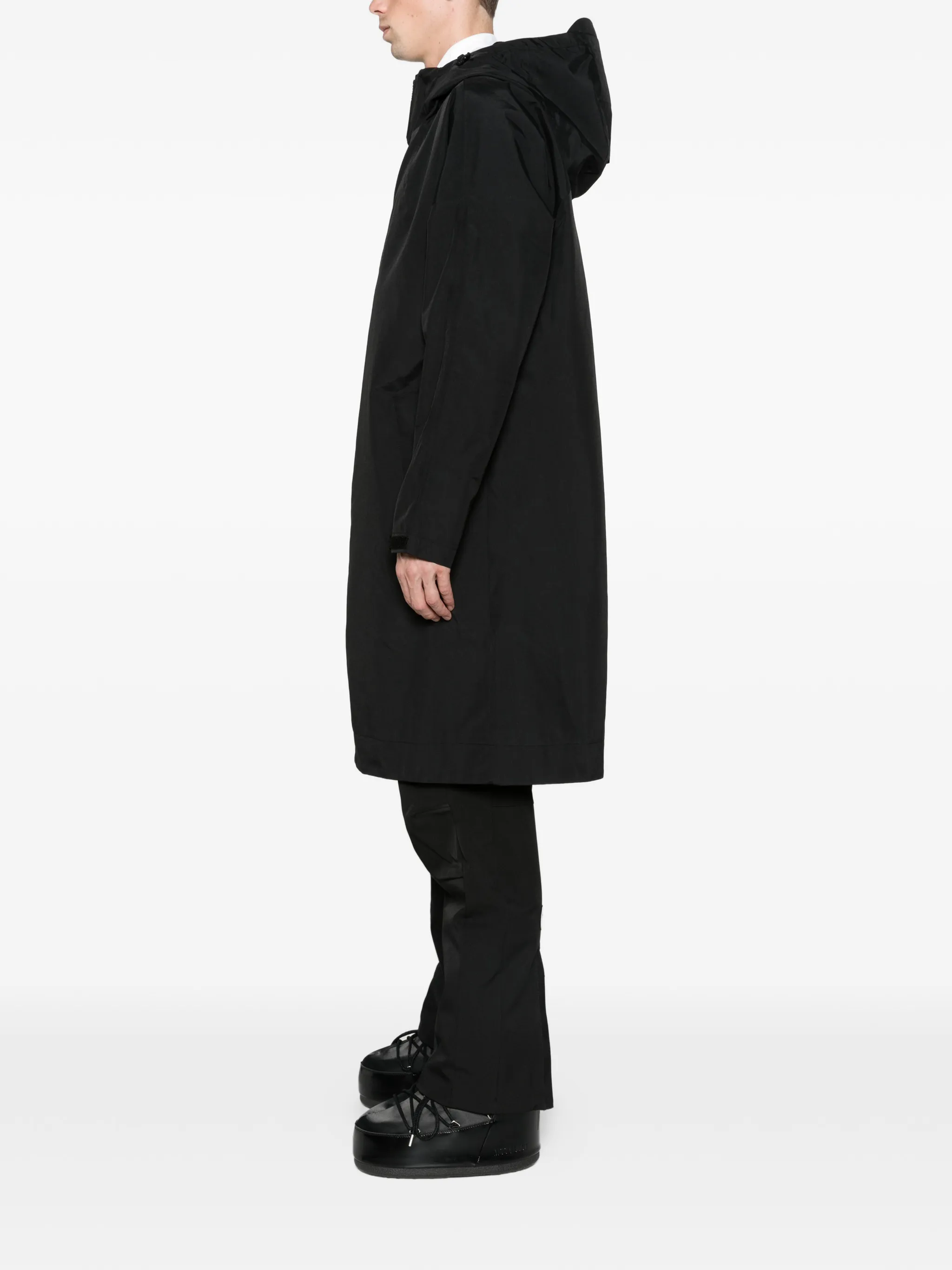 Korax shell coaches coat black