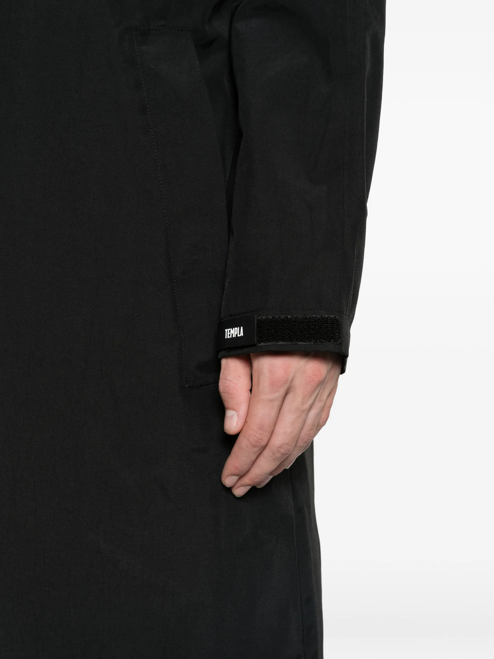 Korax shell coaches coat black