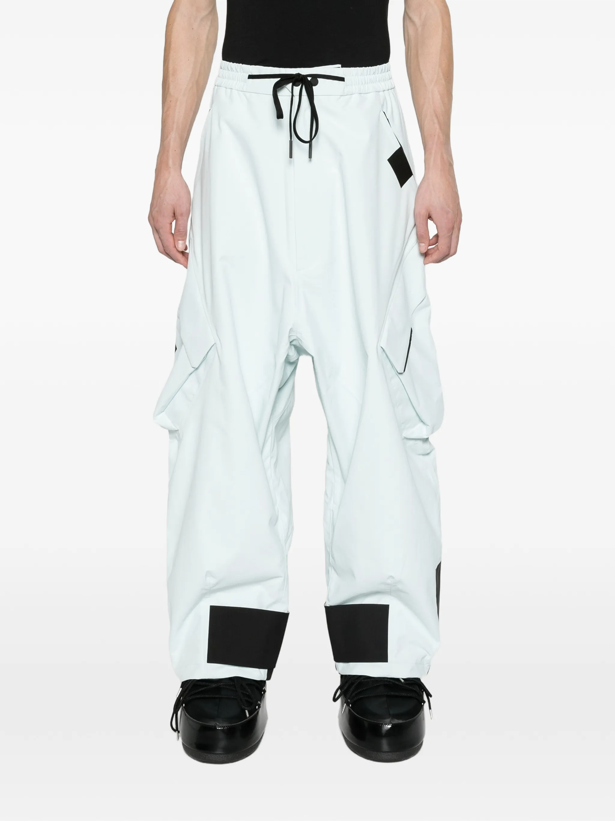 Catalyst OS shell cargo pants frost