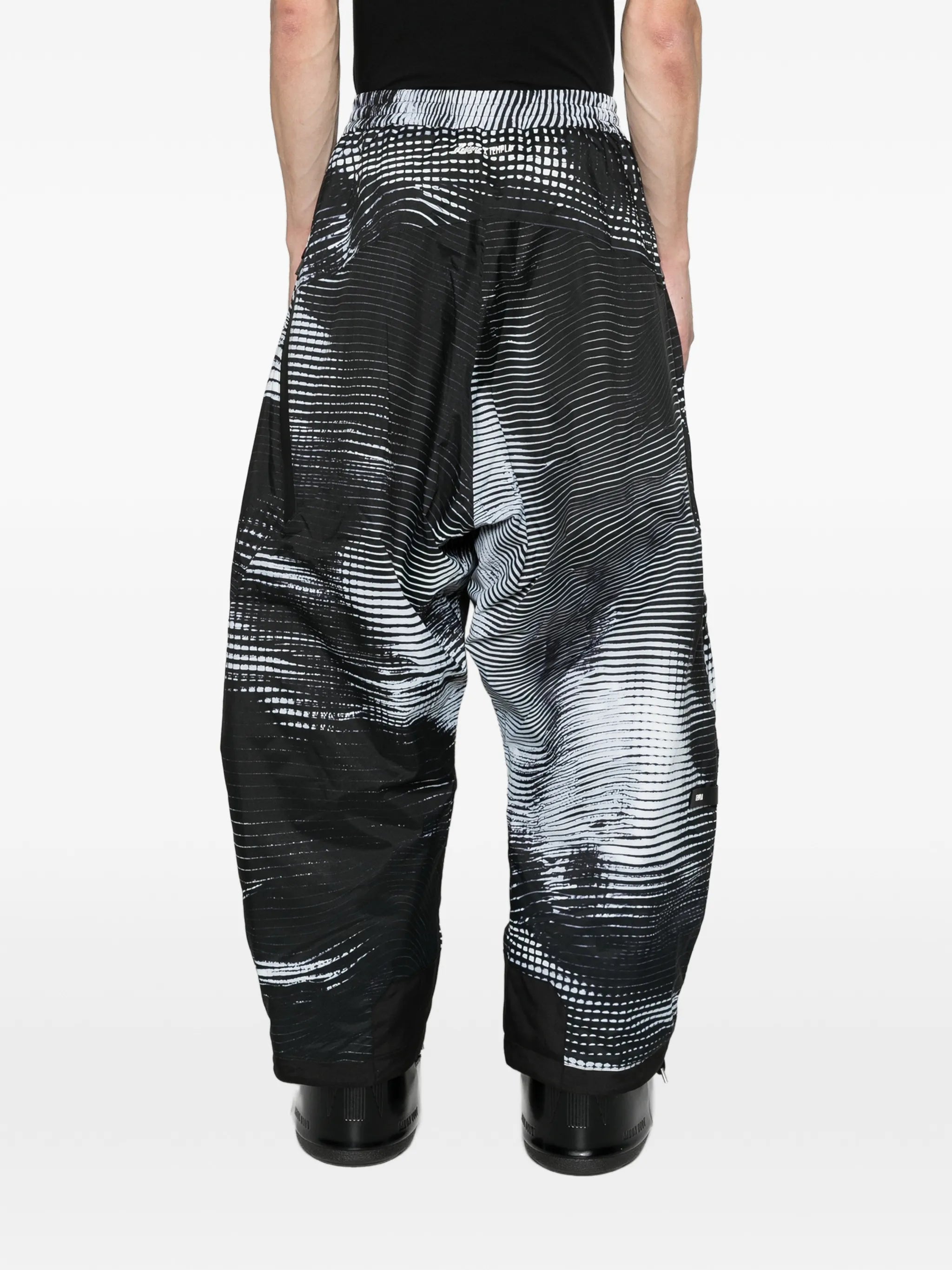 Dysydent trousers