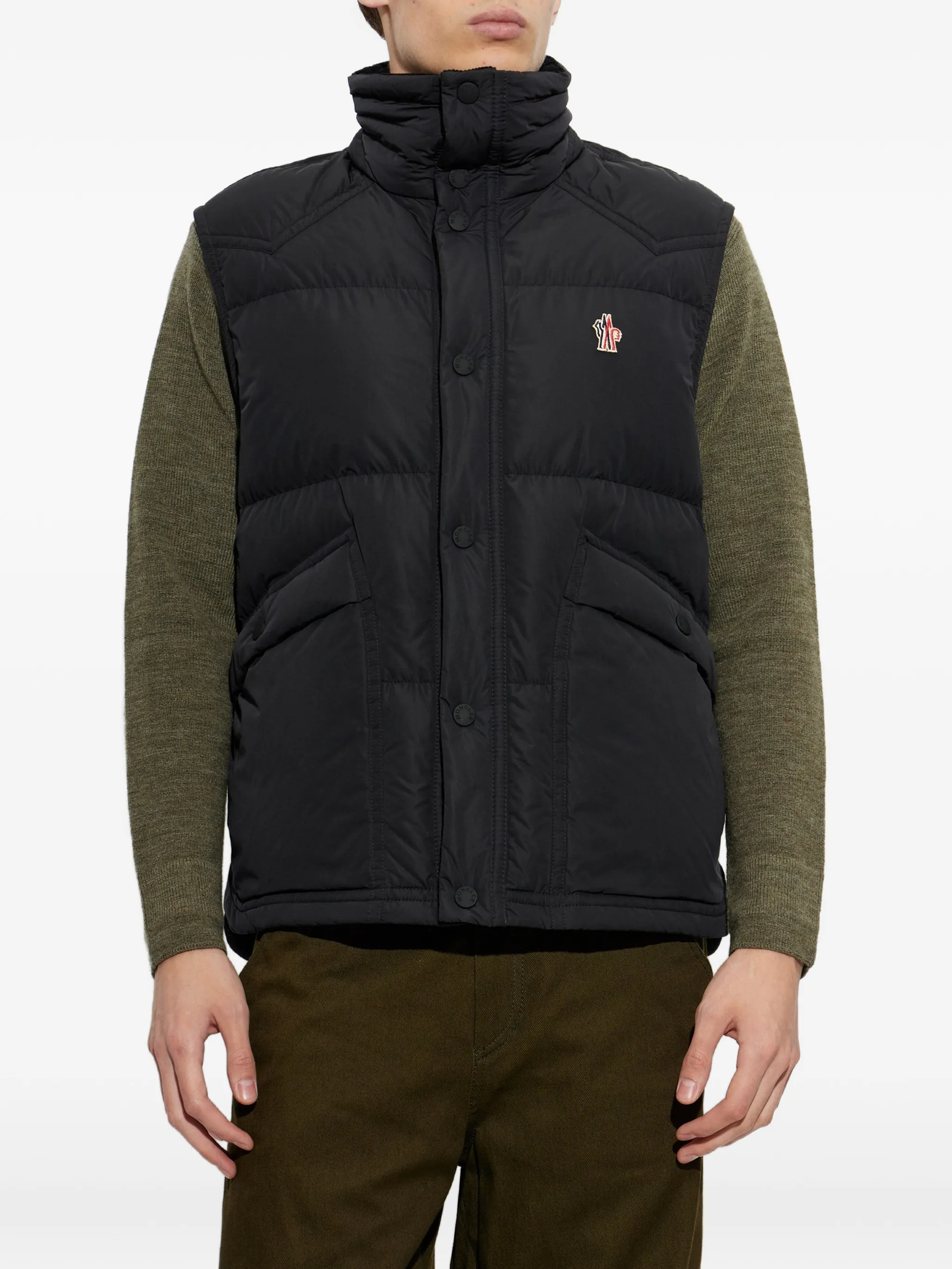 quilted logo-patch gilet