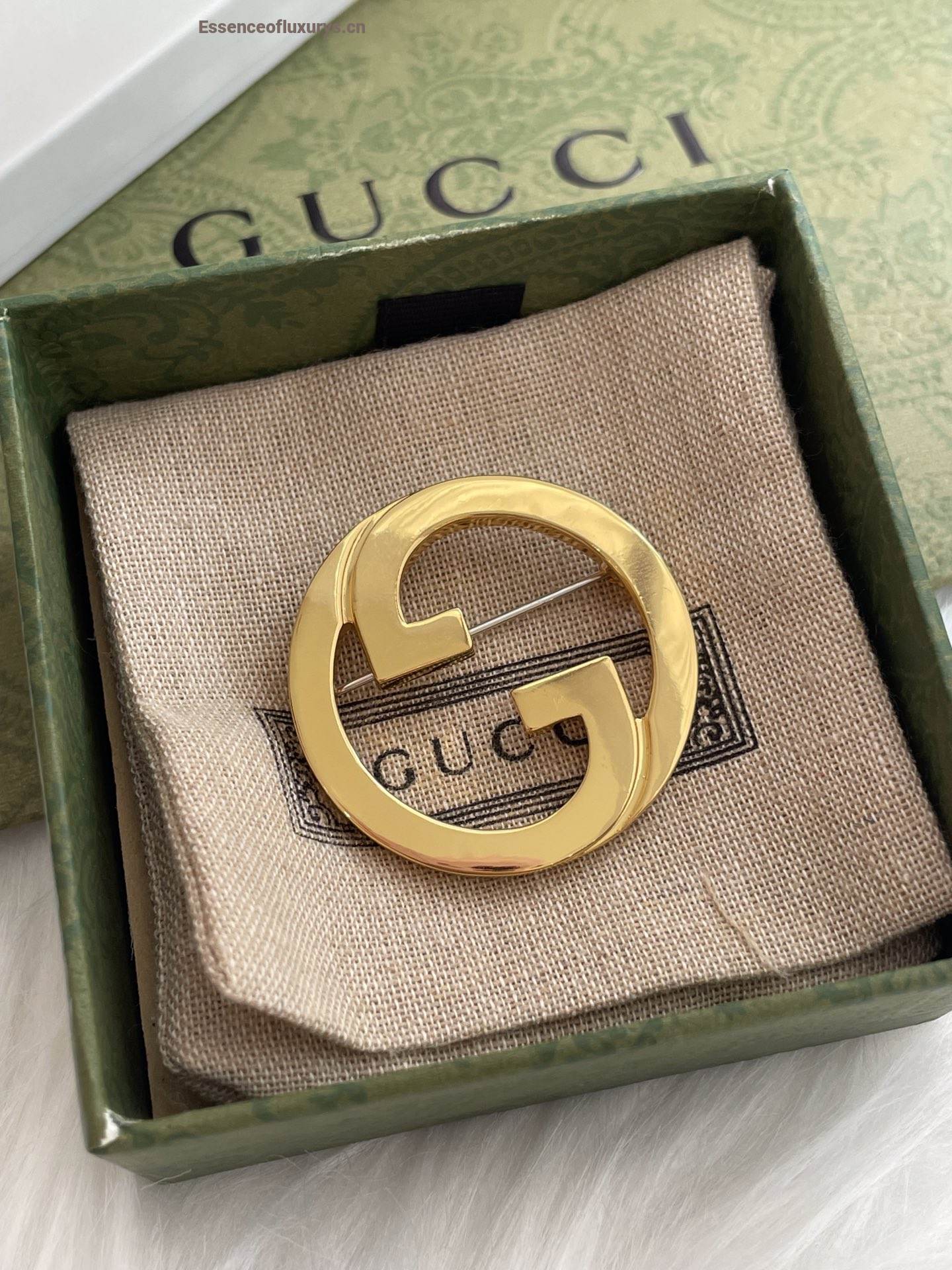 Can you help me find Replica Louis Vuitton Handbags