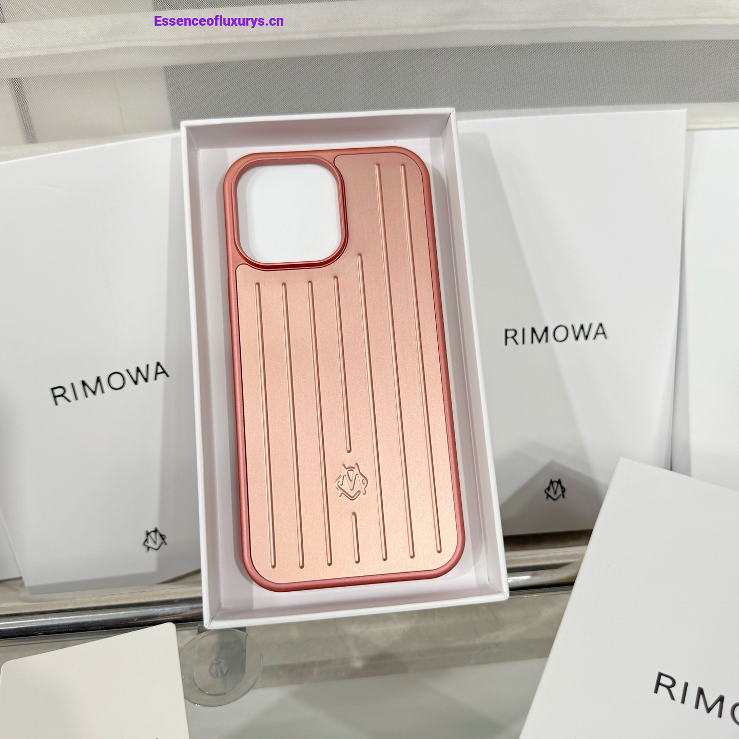 How do people sell replicas Fendi Umbrella