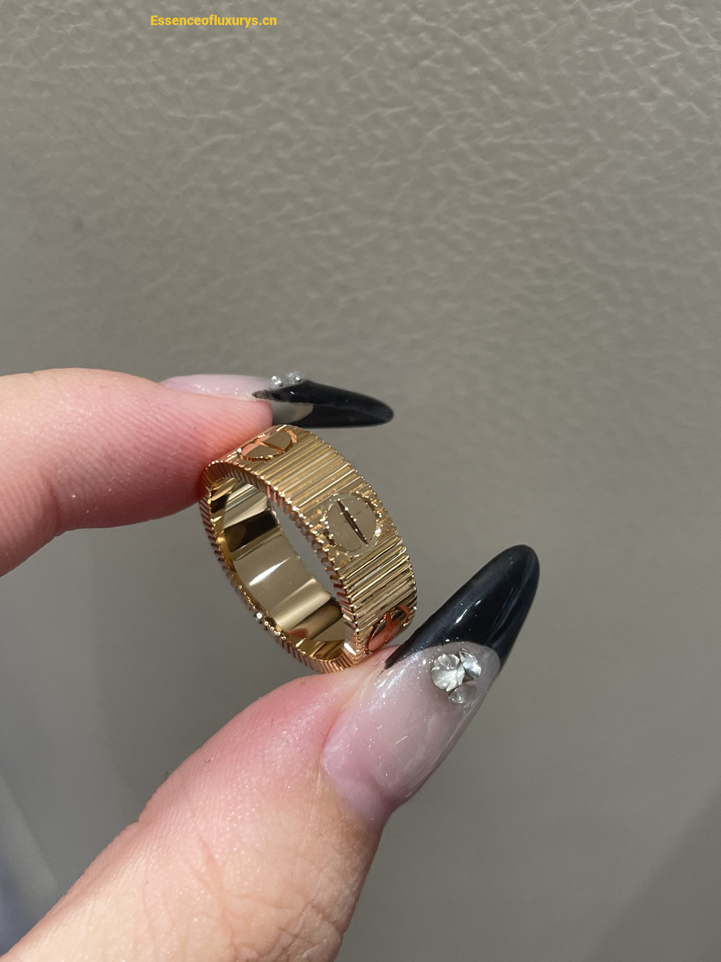 Why are people buying replica Gina Shoes