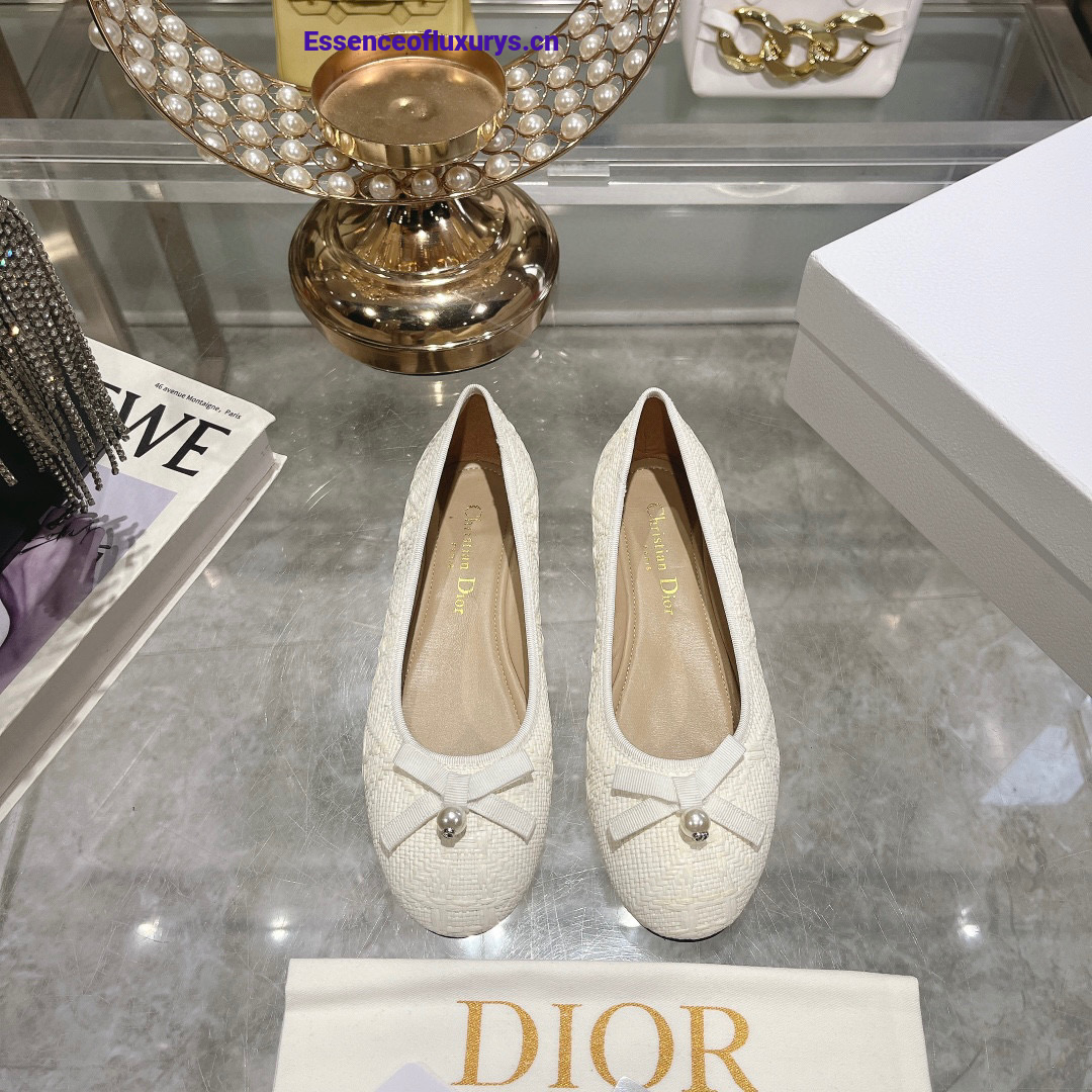 How can I get cheap Replica Dior Hats